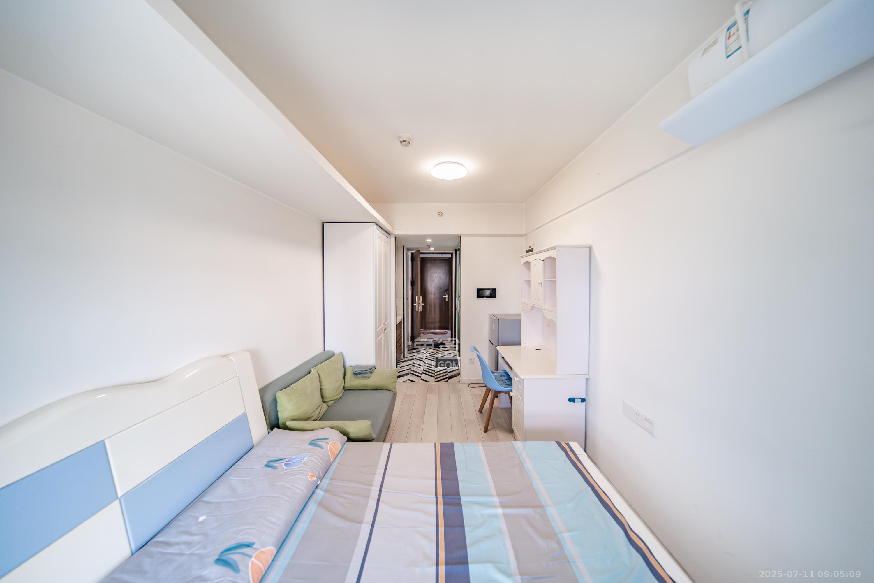 万科金域缇香 1室1厅1卫 1300.0元/月 万科金域缇香 1室1厅1卫 1300.0元/月室内图