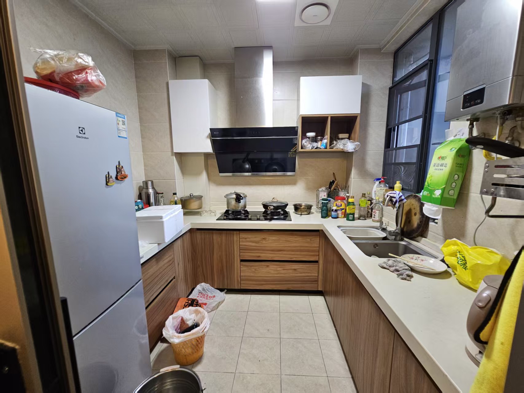 流金岁月-华晨国际  2室2厅1卫    44.5万 流金岁月-华晨国际  2室2厅1卫    44.5万室内图