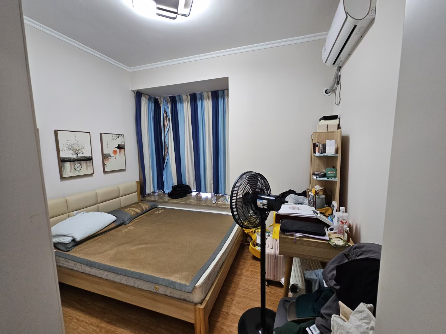 流金岁月-华晨国际  2室2厅1卫    44.5万 流金岁月-华晨国际  2室2厅1卫    44.5万室内图