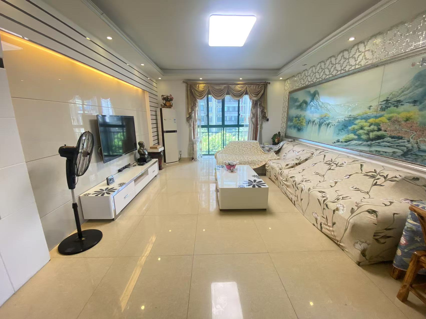 西域名邸  3室2厅2卫    65.0万 西域名邸  3室2厅2卫    65.0万室内图