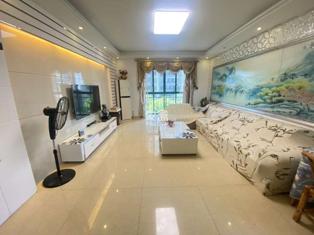 西域名邸  3室2厅2卫   65.00万