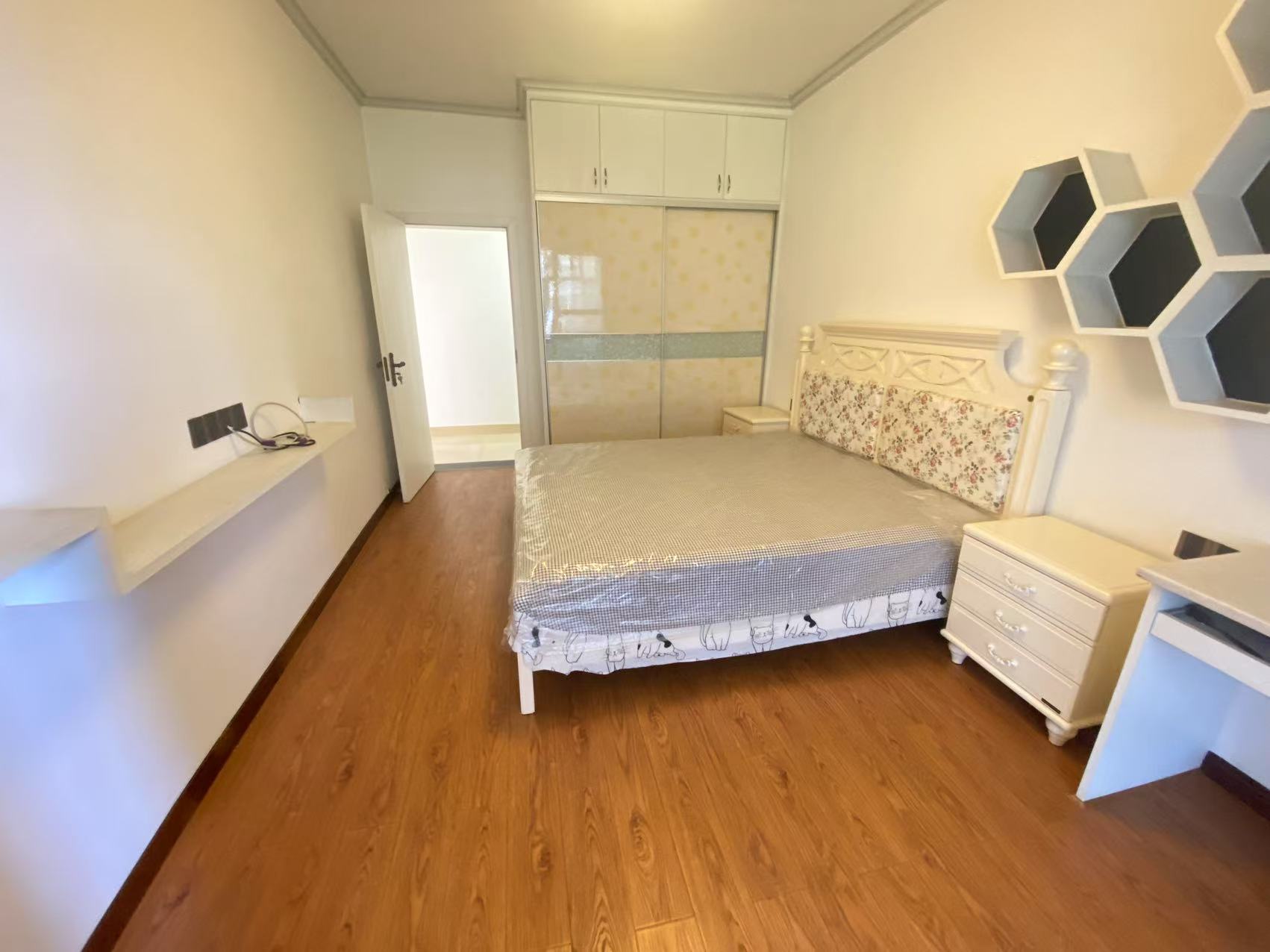 西域名邸  3室2厅2卫    65.0万 西域名邸  3室2厅2卫    65.0万室内图