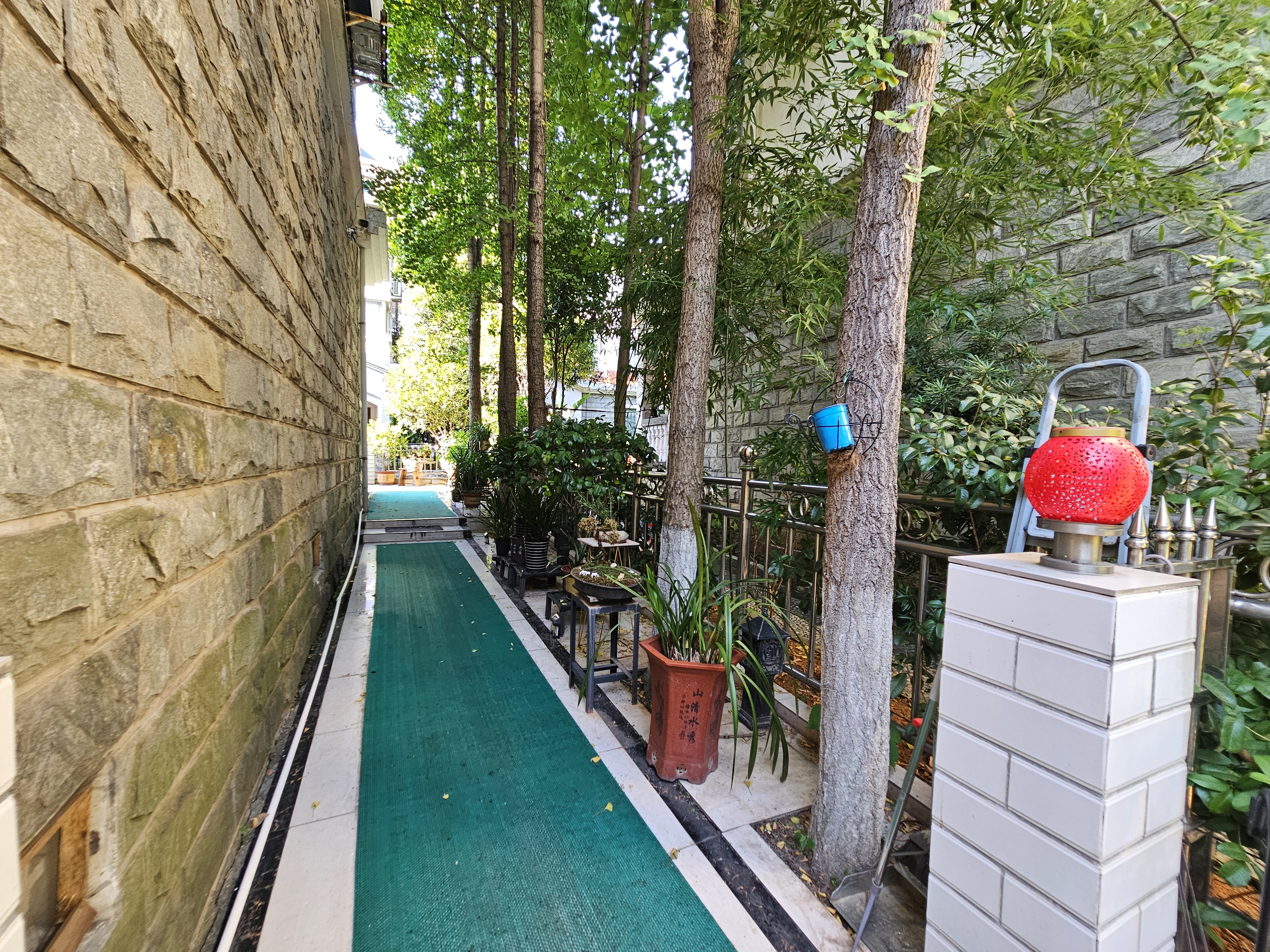 湘银二期别墅  5室4厅3卫    248.0万 湘银二期别墅  5室4厅3卫    248.0万室内图