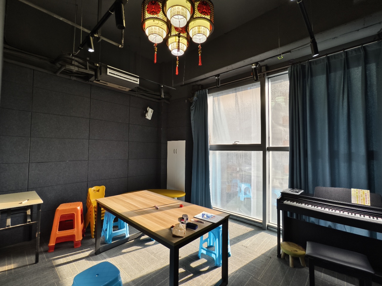 庐山一号  1室1厅1卫    130.0万 庐山一号  1室1厅1卫    130.0万室内图