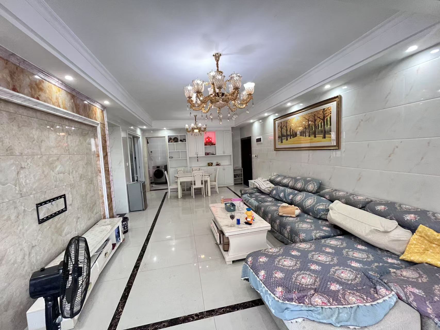 珠江愉景新城 3室0厅0卫 2000.0元/月 珠江愉景新城 3室0厅0卫 2000.0元/月室内图