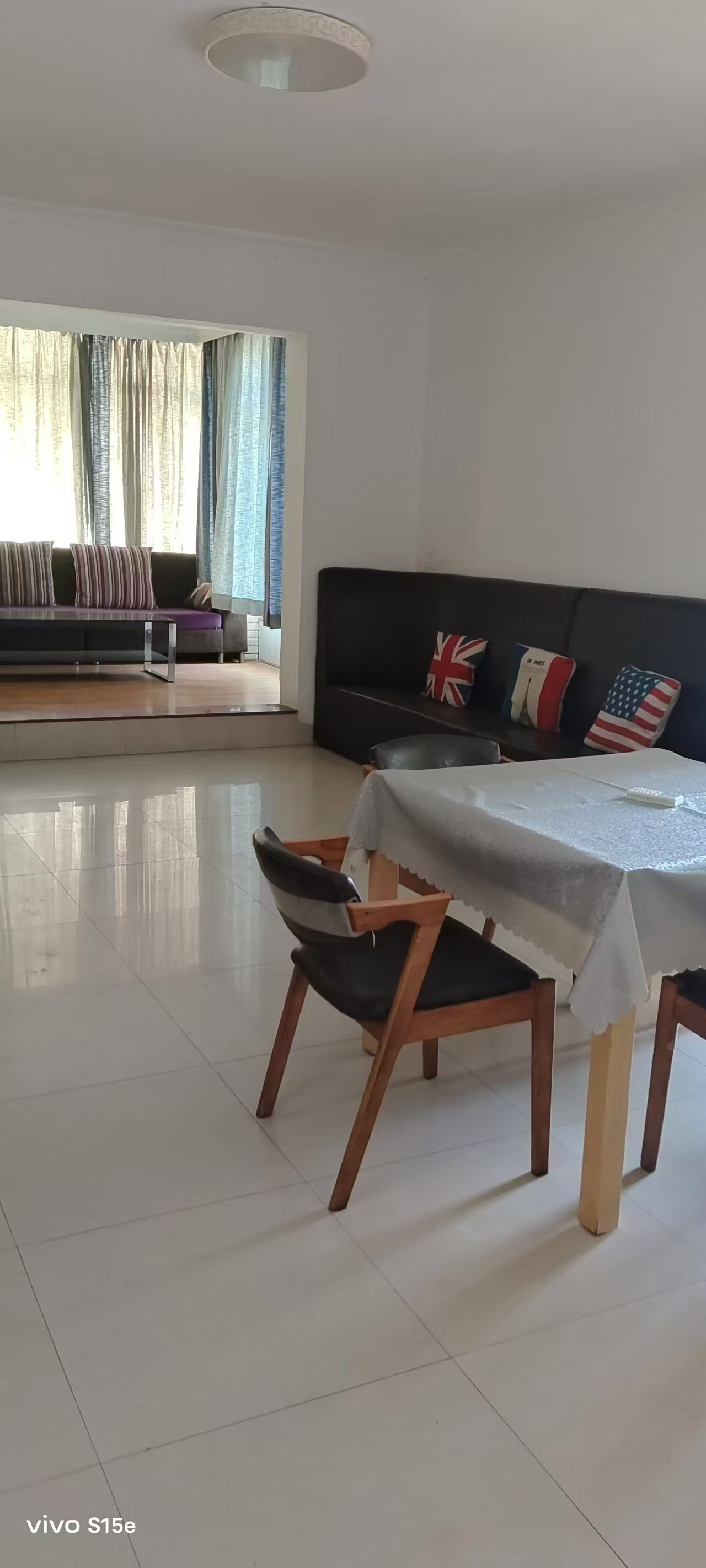 人民路散盘 3室2厅1卫 900.0元/月 人民路散盘 3室2厅1卫 900.0元/月室内图