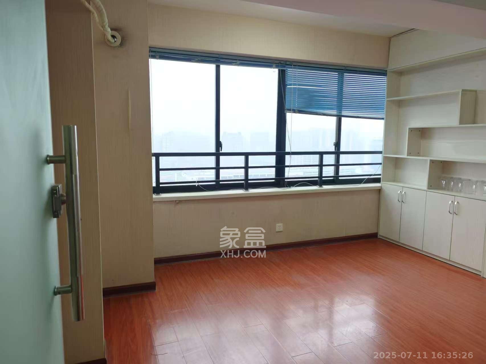 嘉玺大厦（高桥国际公寓）   64.74㎡      2400.0元/月室内图