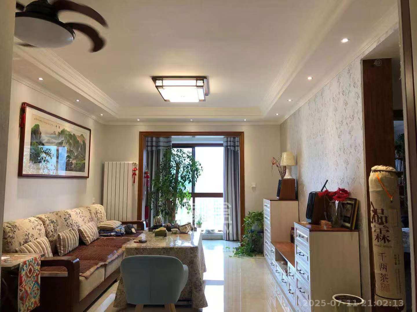 金茂梅溪湖  2室2厅1卫   3400.00元/月