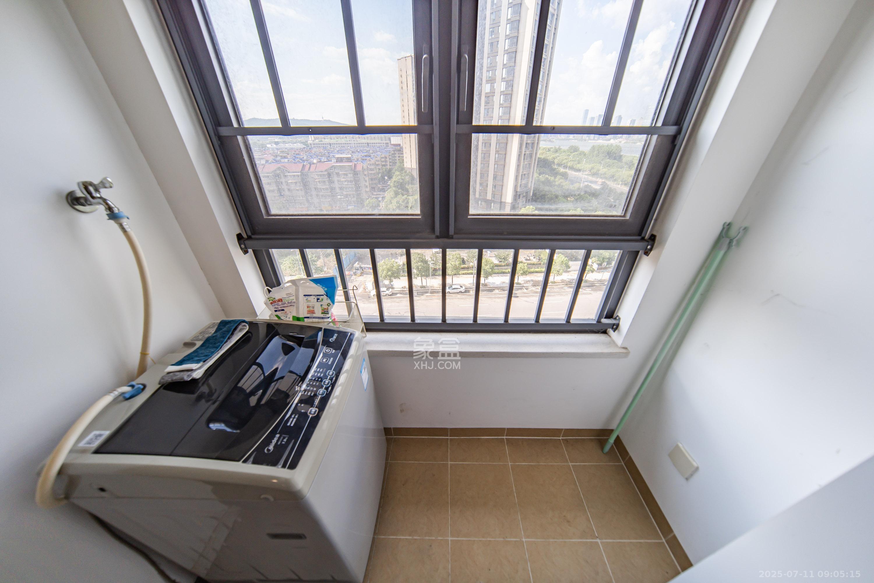 万科金域缇香 1室1厅1卫 1300.0元/月 万科金域缇香 1室1厅1卫 1300.0元/月室内图