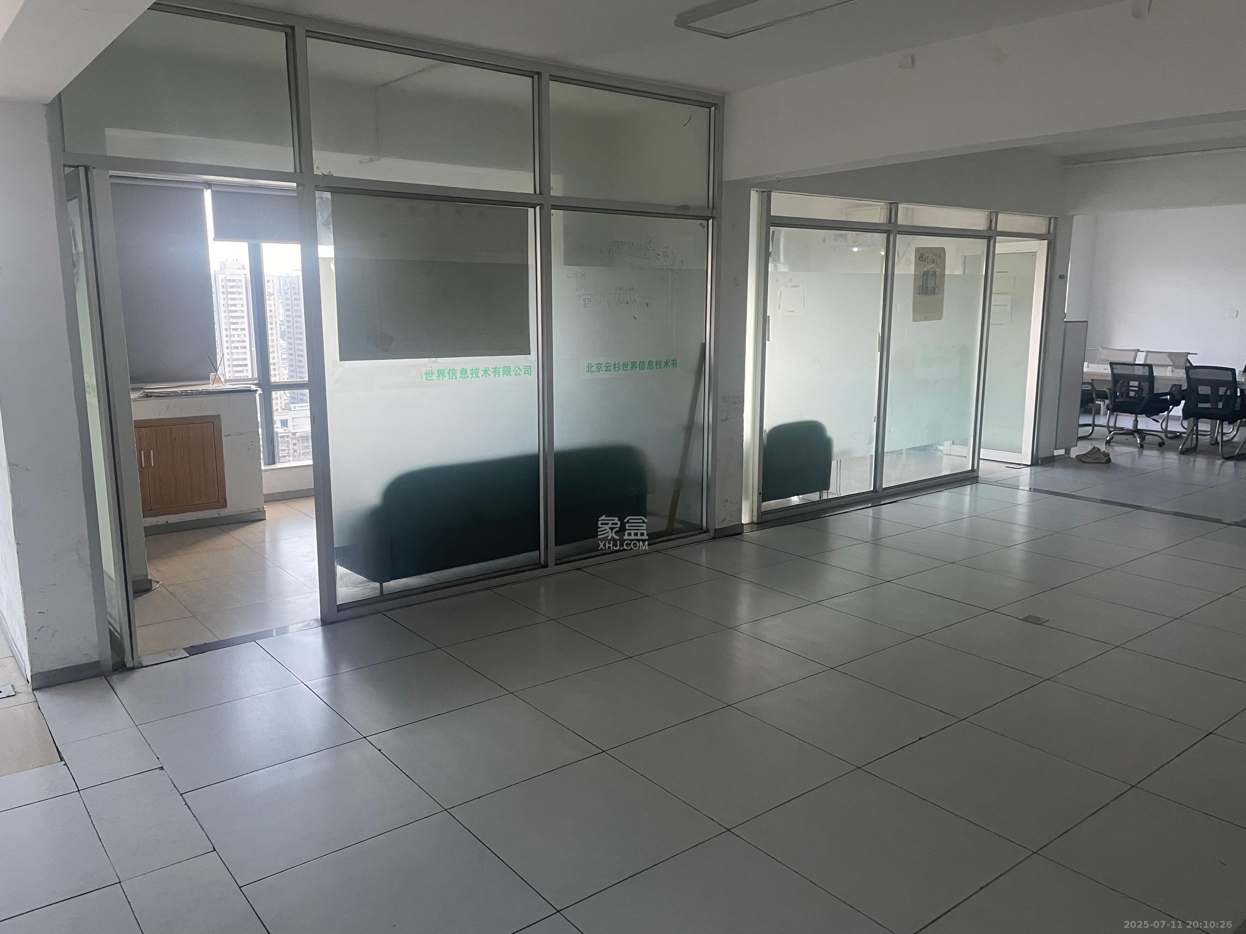 人瑞潇湘国际  1室1厅1卫    16000.0元/月室内图