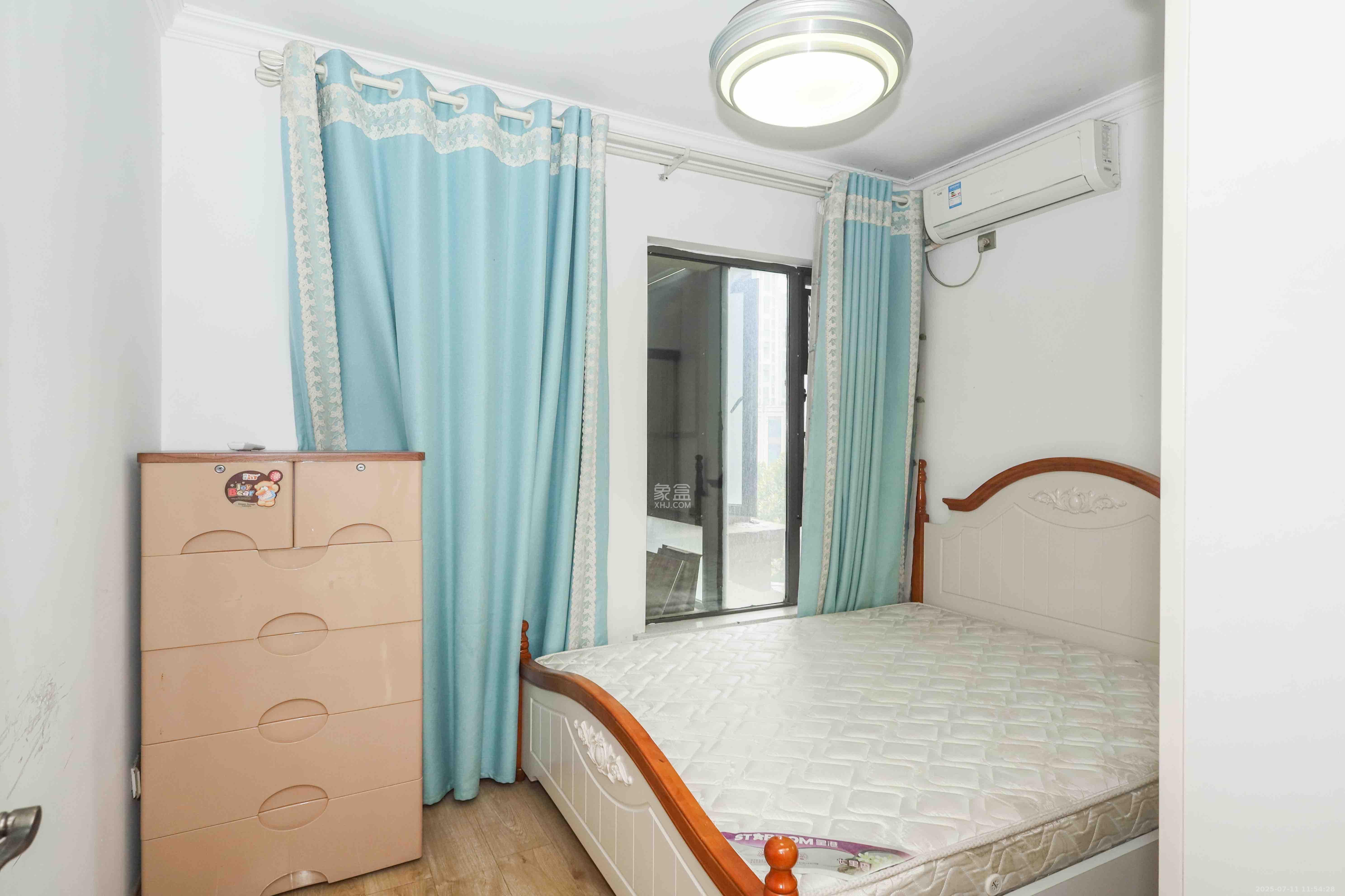 旭辉御府  3室2厅2卫   2600.00元/月室内图