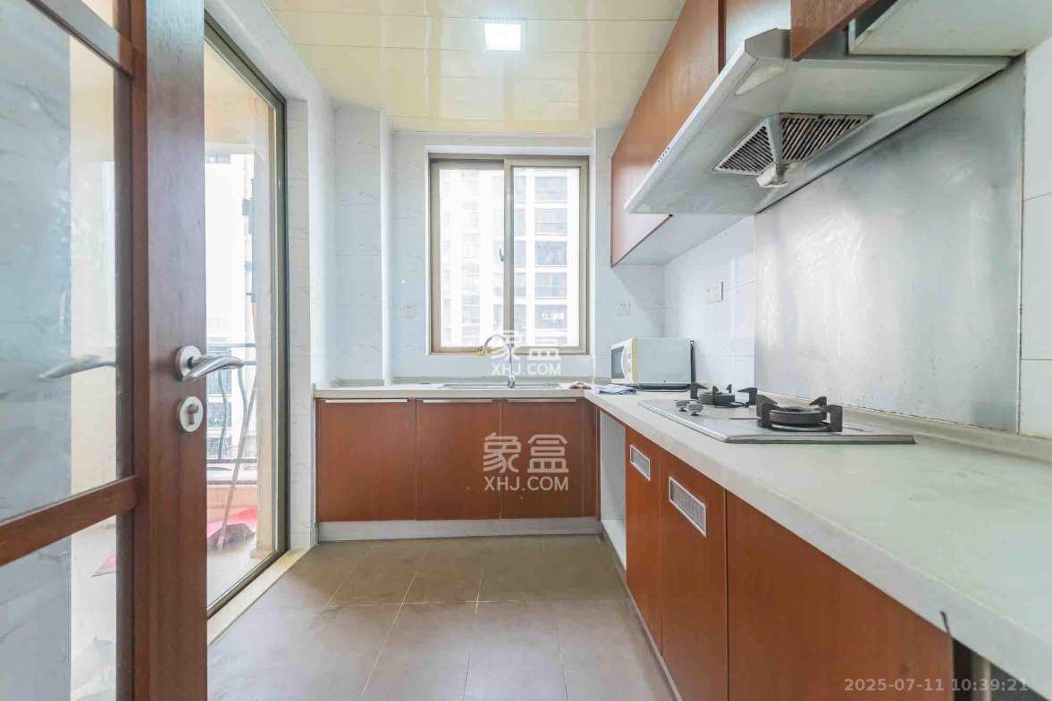 碧桂园威尼斯城 3室2厅2卫 2100.0元/月 碧桂园威尼斯城 3室2厅2卫 2100.0元/月室内图