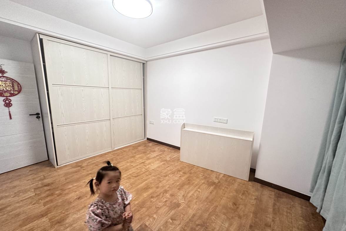 华天城小区 1室0厅0卫 1800.0元/月 华天城小区 1室0厅0卫 1800.0元/月室内图