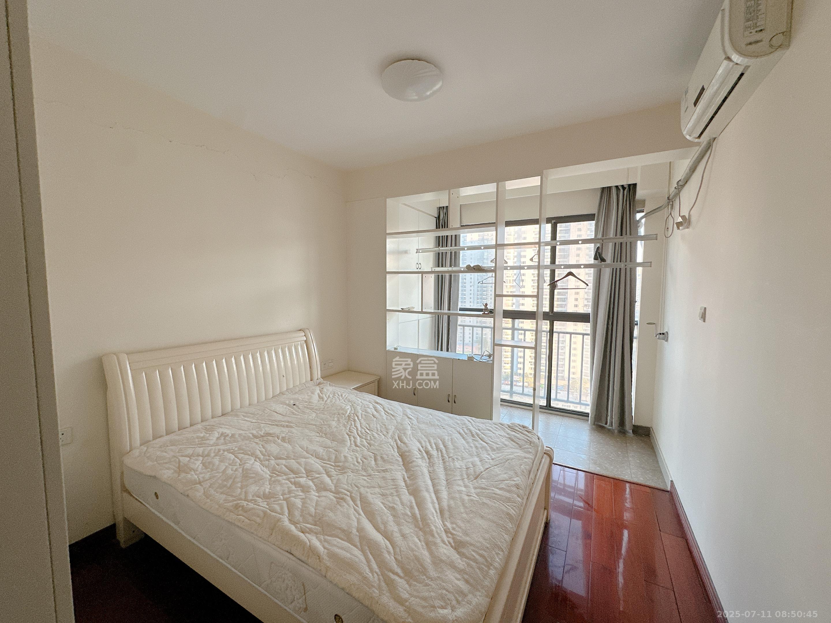 领航江阁  3室2厅2卫    3500.0元/月 领航江阁  3室2厅2卫    3500.0元/月室内图