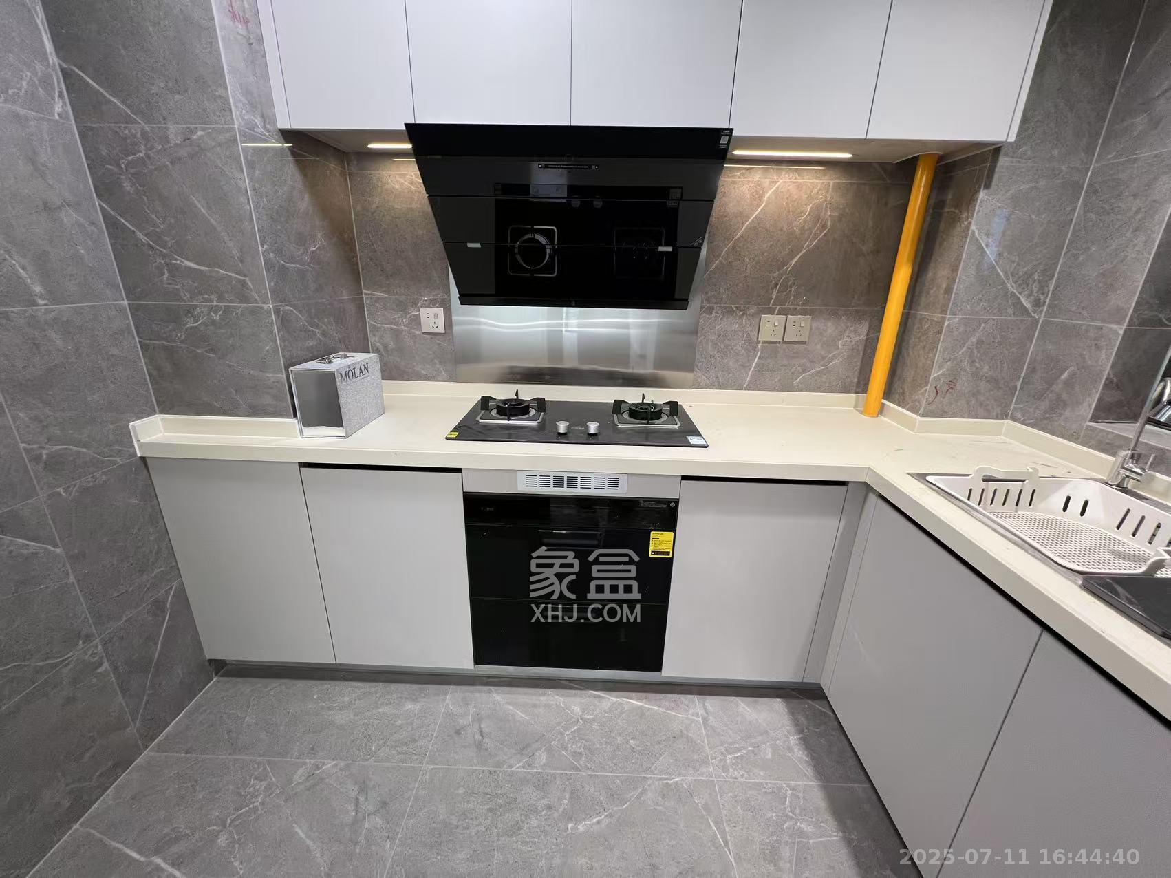 阳光城尚东湾青柠园 3室2厅2卫 2500.0元/月 阳光城尚东湾青柠园 3室2厅2卫 2500.0元/月室内图