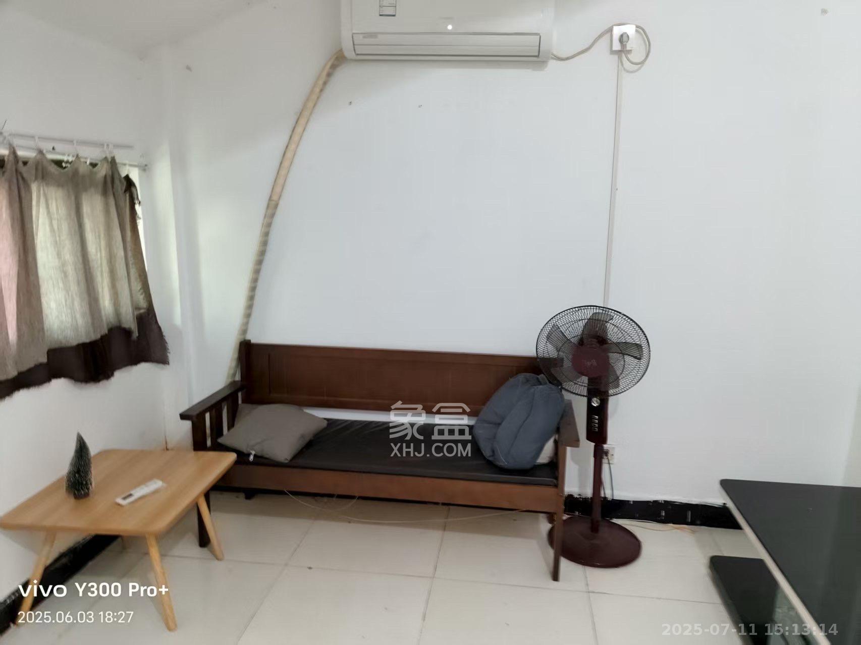 高岭小区 2室1厅1卫 900.0元/月 高岭小区 2室1厅1卫 900.0元/月室内图