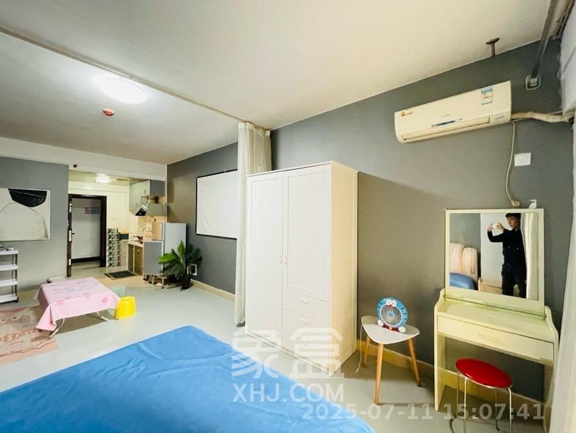 七彩丽都  1室1厅1卫   1700.00元/月室内图