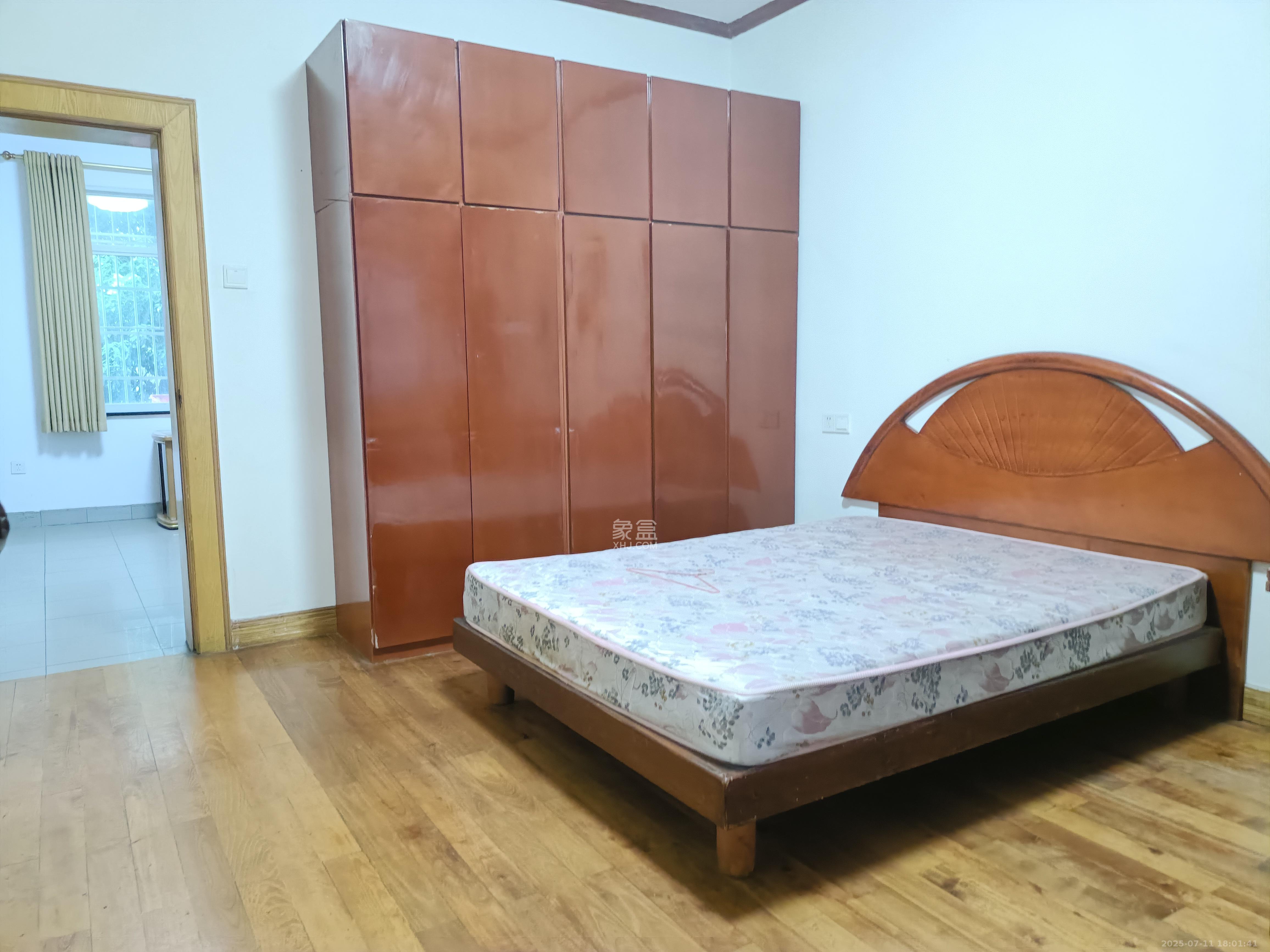 中南大学湘雅附一北院  2室1厅1卫   2100.00元/月室内图