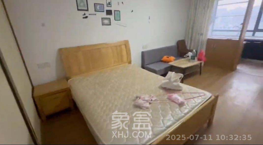 亚商国际  1室1厅1卫   1400.00元/月室内图