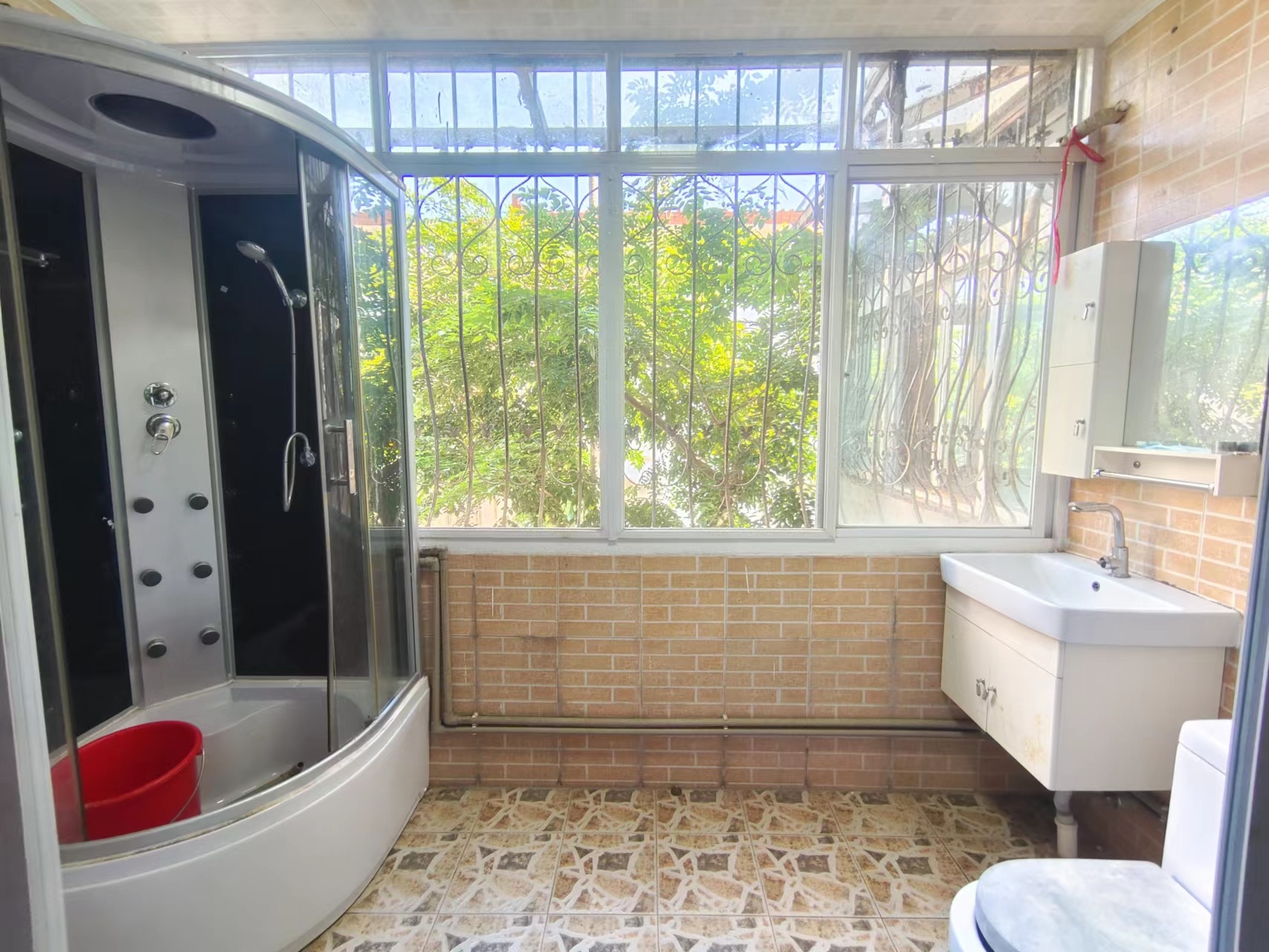 金牛新村  10室2厅4卫   12000.00元/月室内图