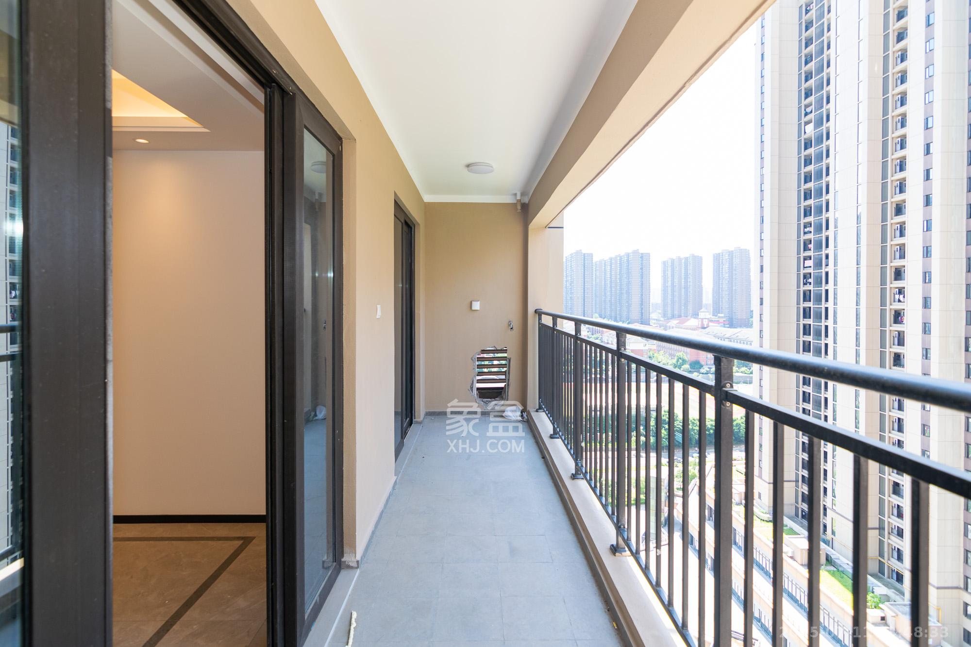 金辉优步学府  4室2厅2卫    105.0万 金辉优步学府  4室2厅2卫    105.0万阳台