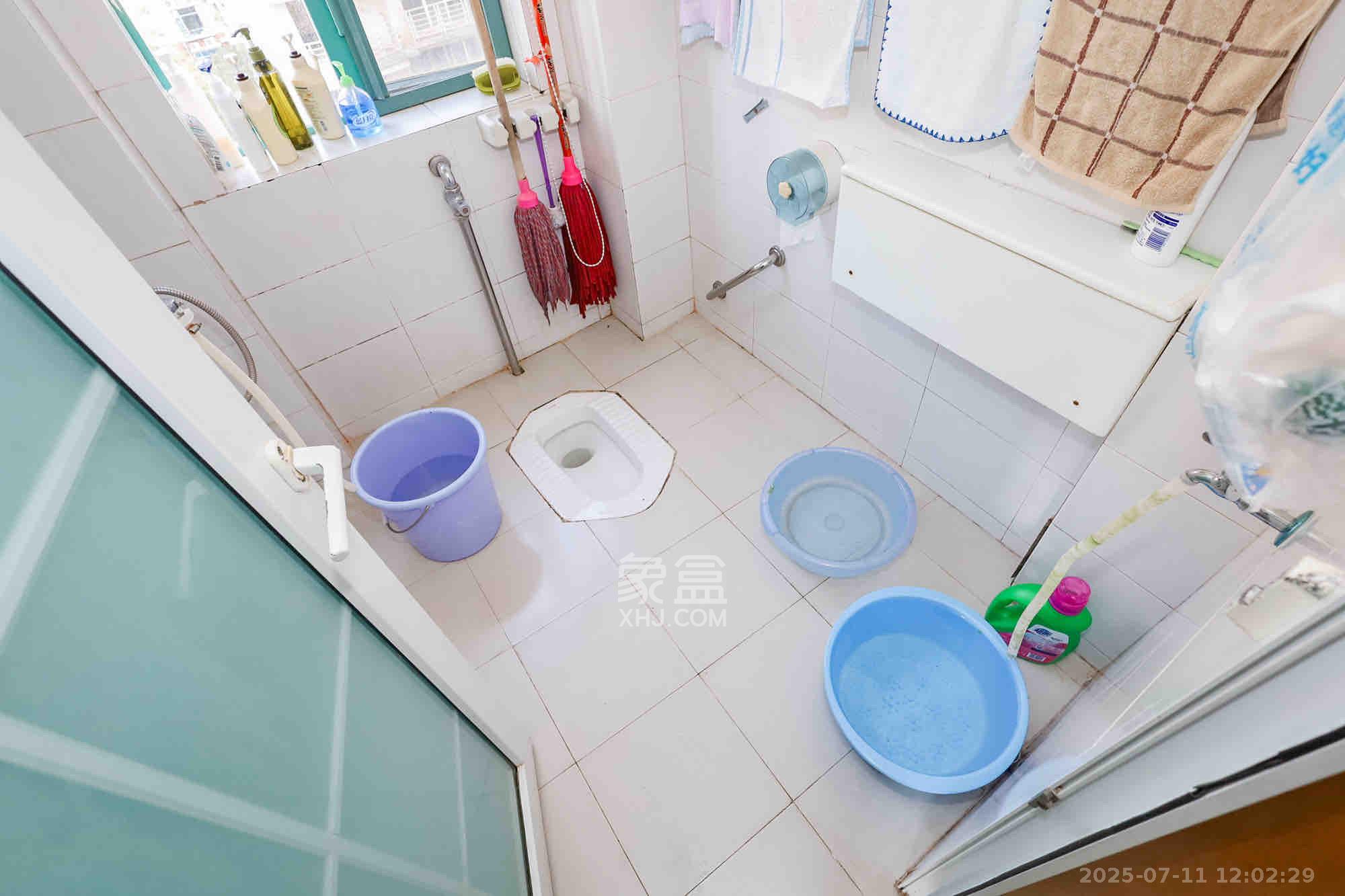 美林景园  4室2厅2卫   2800.00元/月室内图