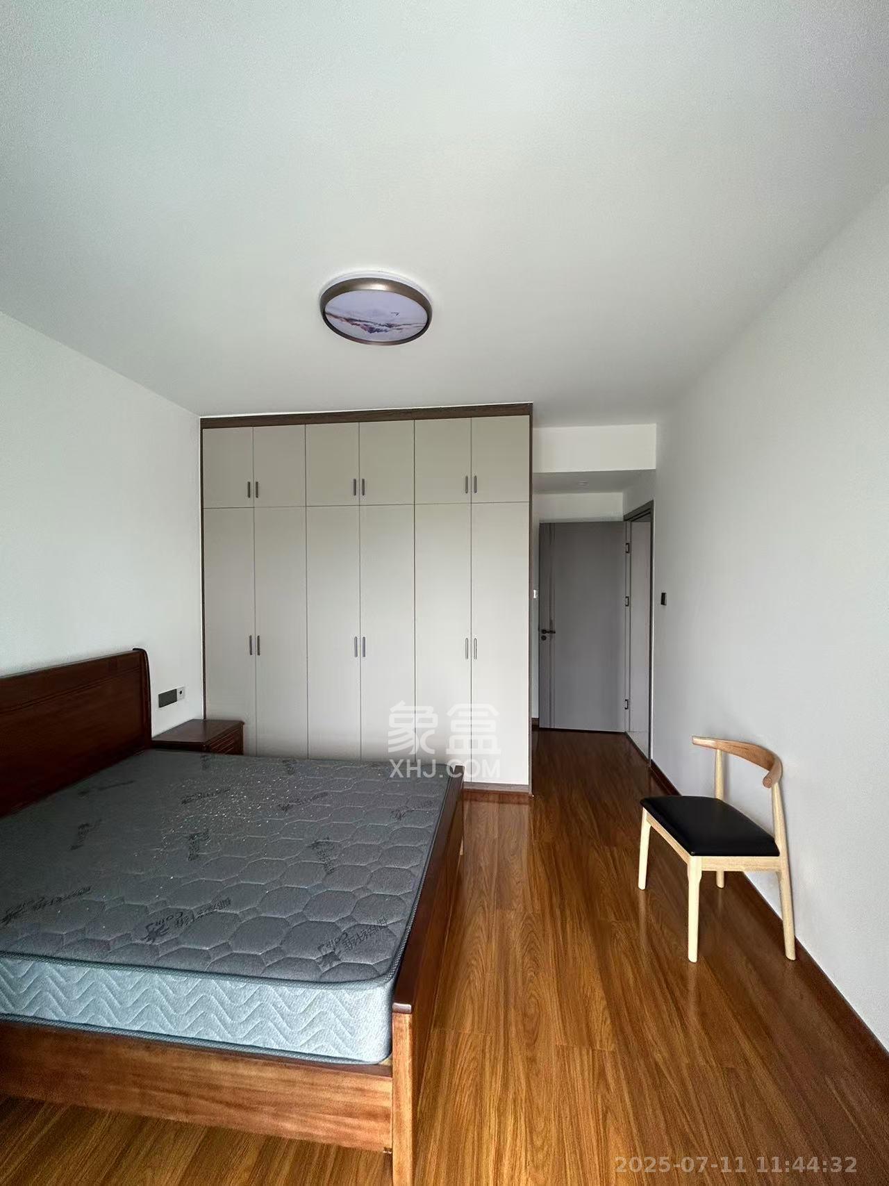 光大云启  3室2厅2卫   2900.00元/月室内图