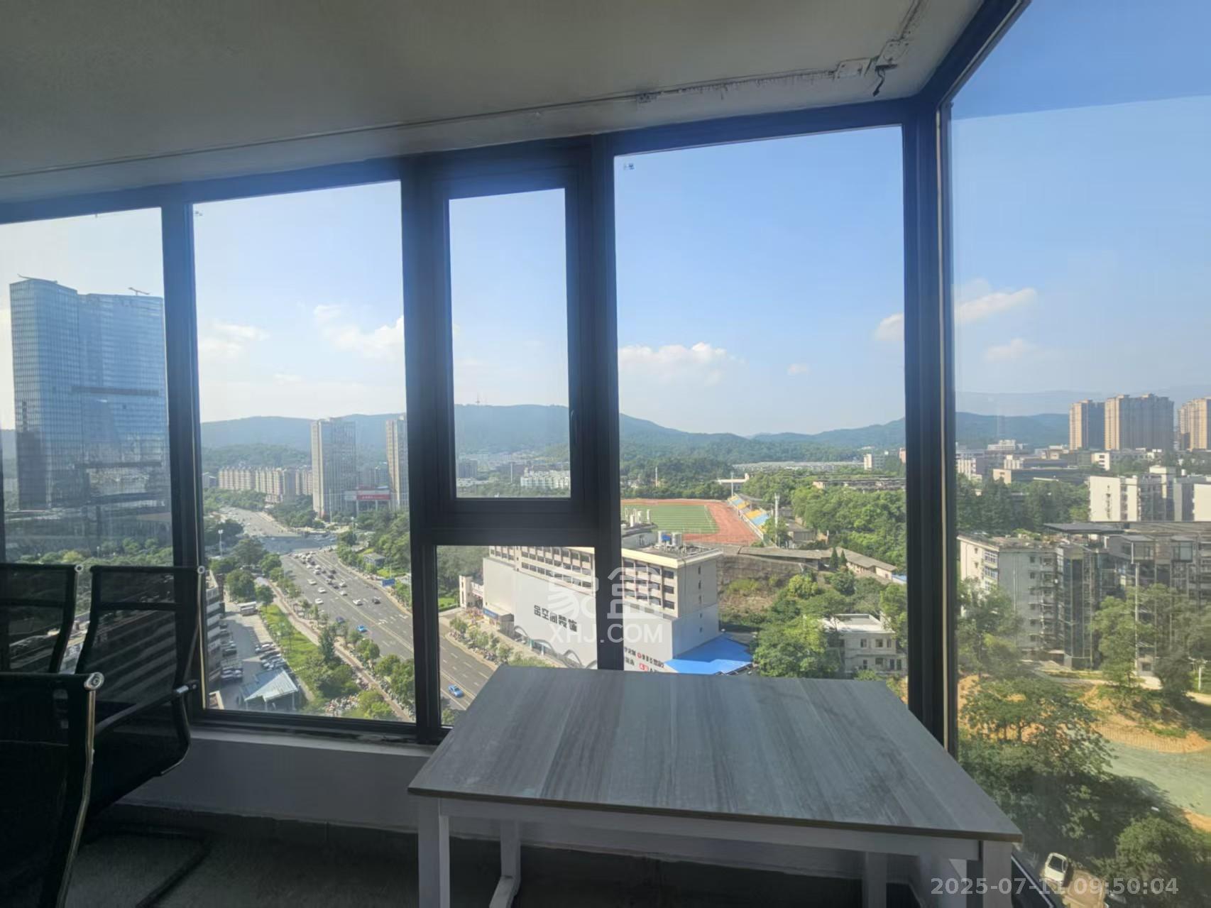 旭辉都会山  4室2厅3卫    9000.0元/月 旭辉都会山  4室2厅3卫    9000.0元/月室内图