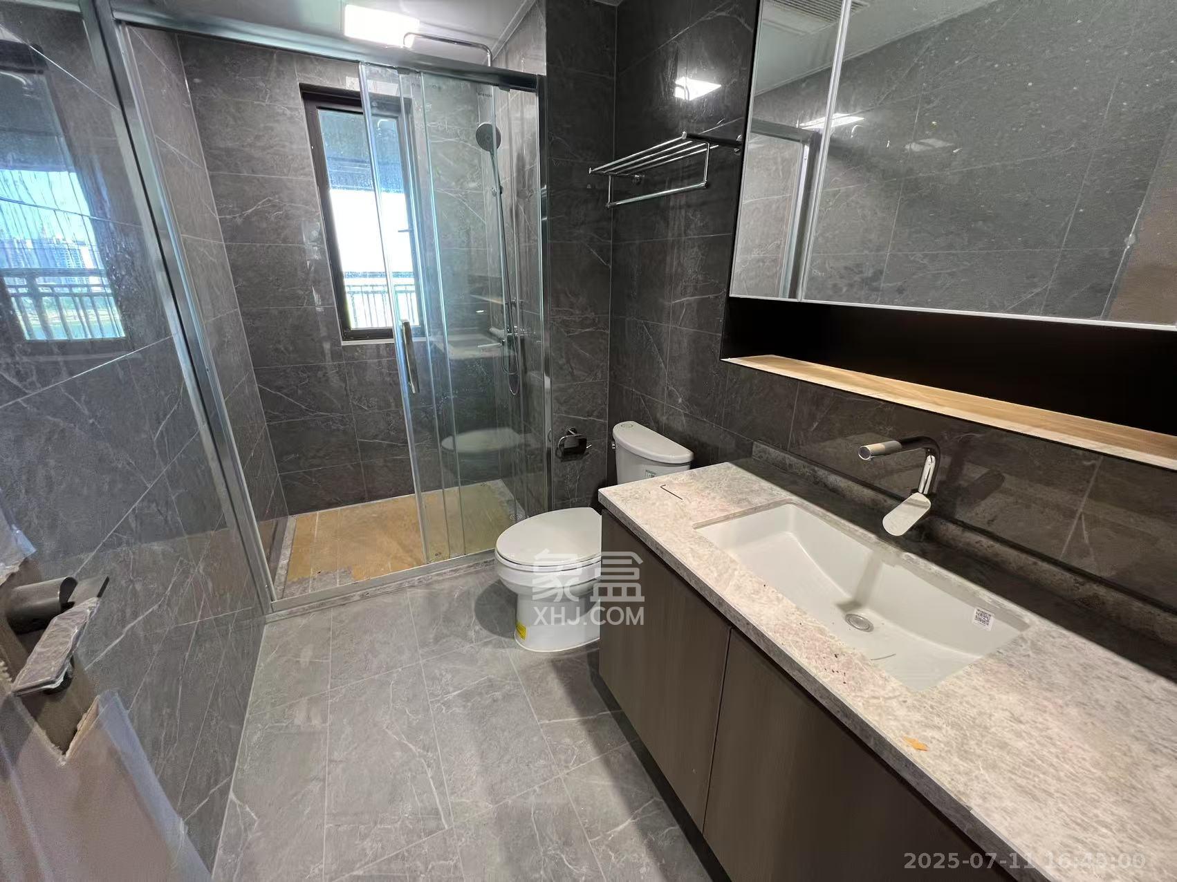 阳光城尚东湾青柠园  3室2厅2卫    2500.0元/月室内图