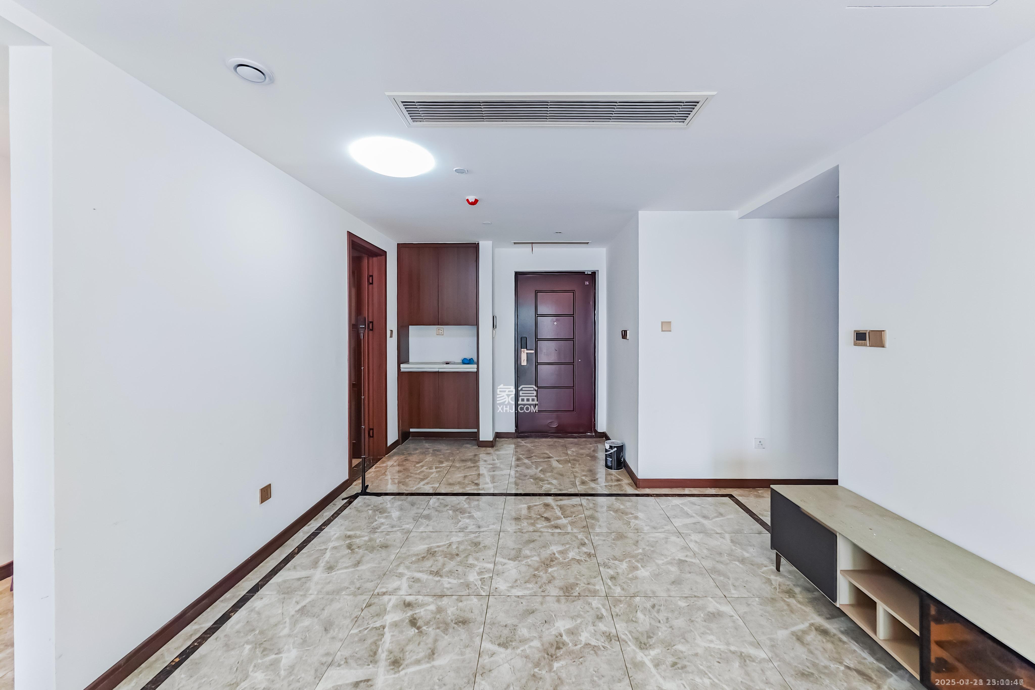 绿地长沙城际空间站(绿地新里佳苑) 3室2厅2卫 3200.0元/月 绿地长沙城际空间站(绿地新里佳苑) 3室2厅2卫 3200.0元/月室内图