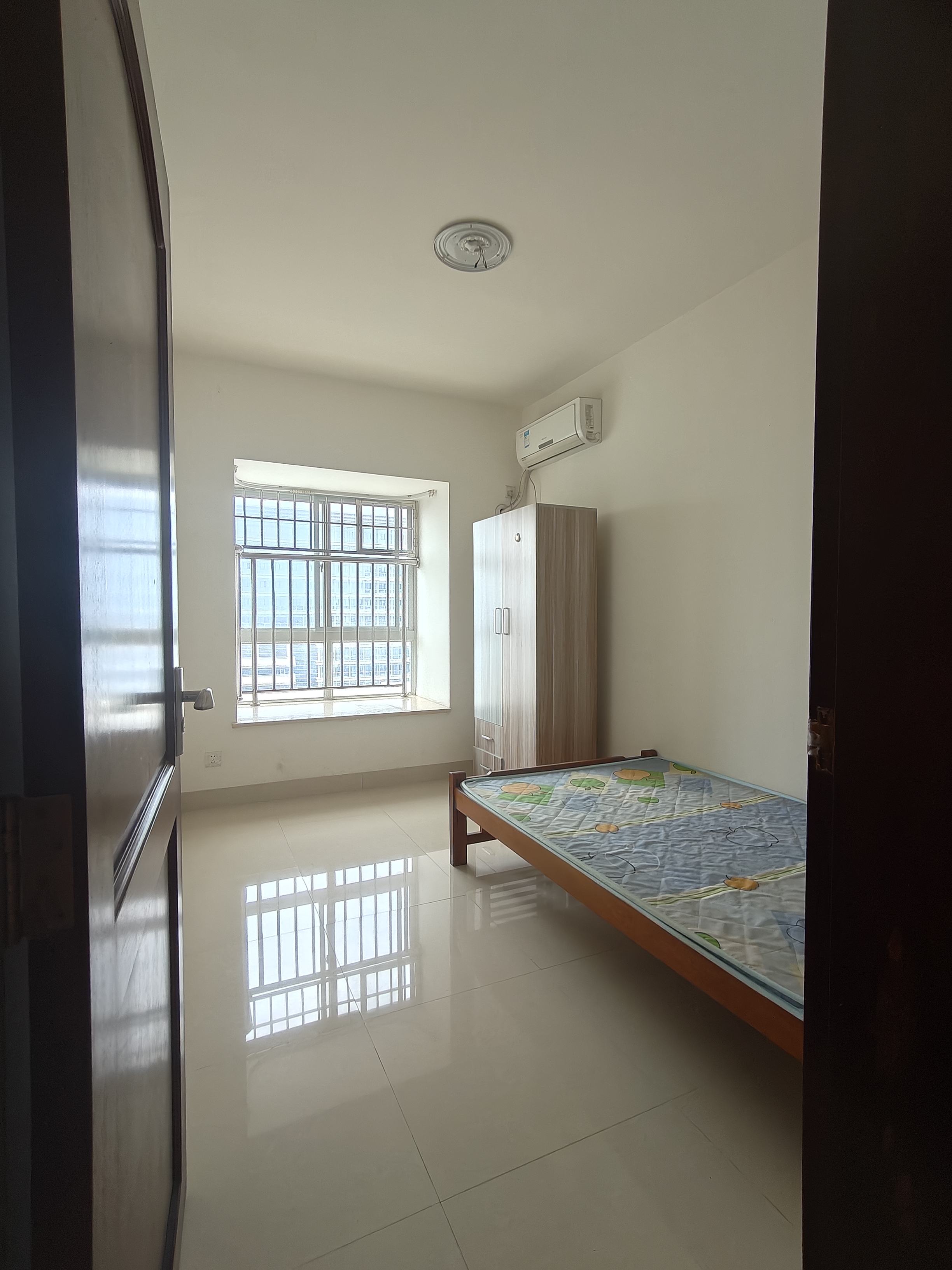 法苑里 3室2厅1卫 3800.0元/月 法苑里 3室2厅1卫 3800.0元/月室内图