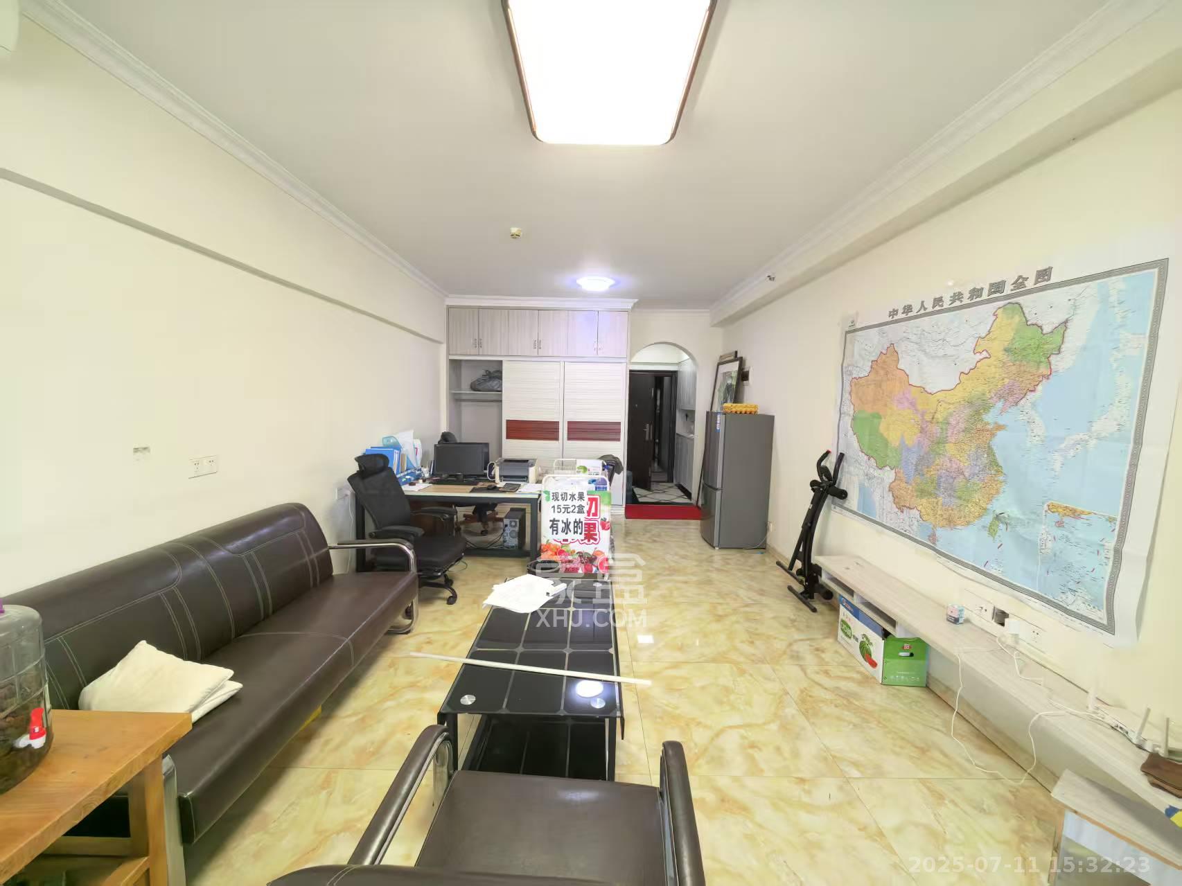 山水湾  1室1厅1卫   1400.00元/月室内图