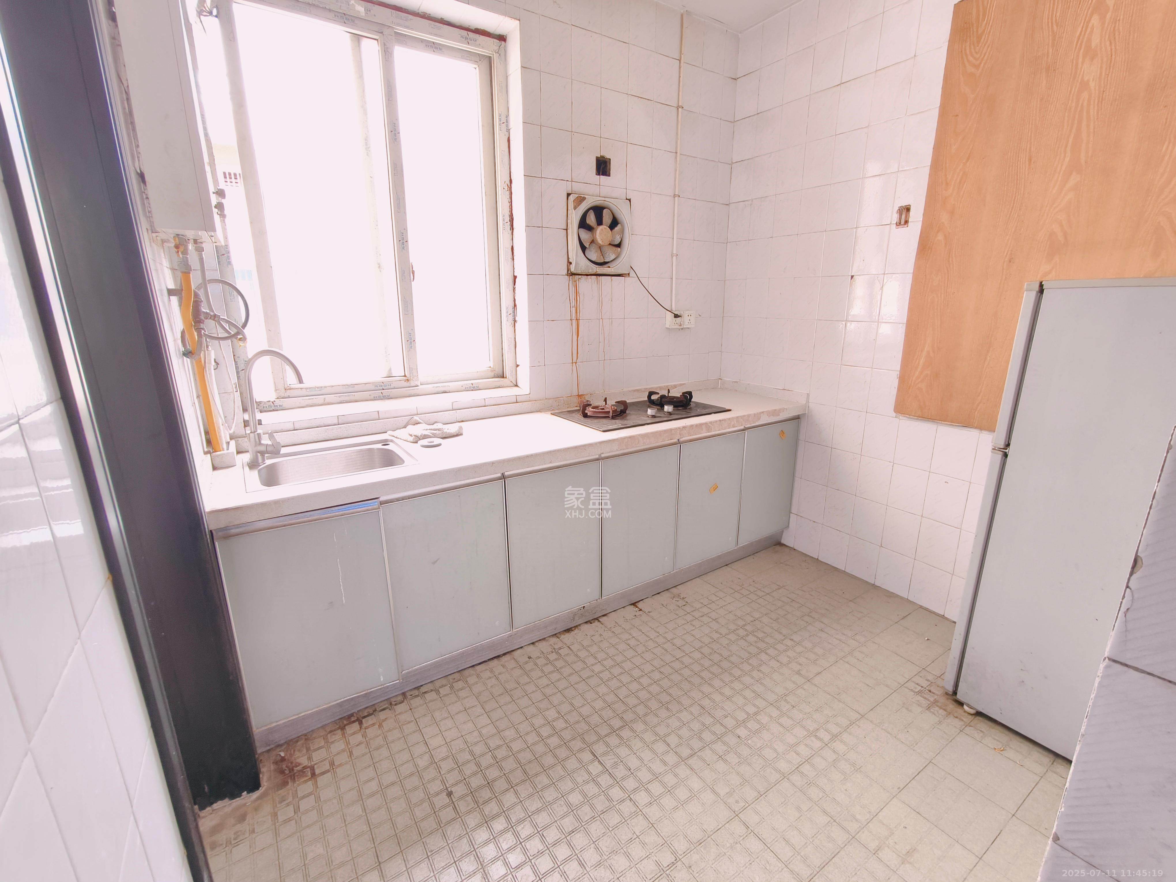 文体宿舍 3室2厅1卫 1600.0元/月 文体宿舍 3室2厅1卫 1600.0元/月室内图