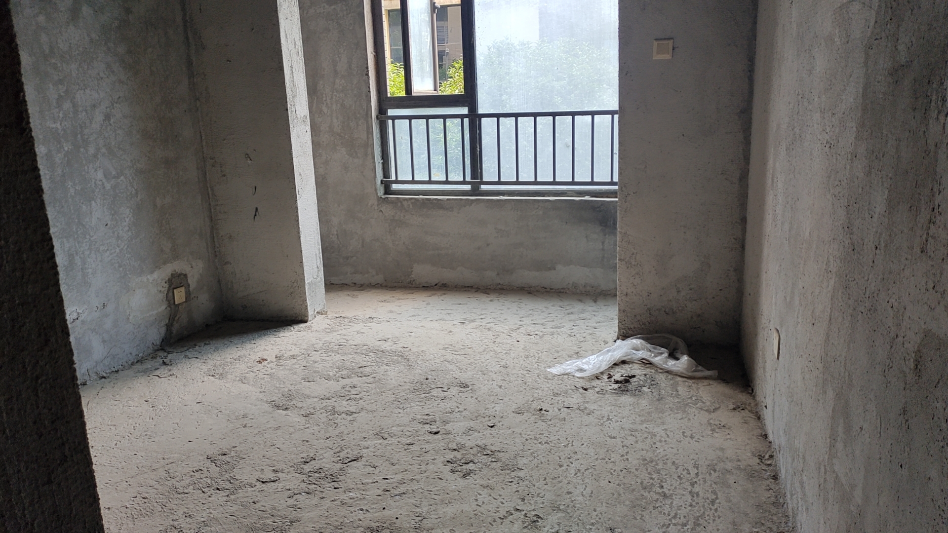 悦江山 4室2厅2卫 105.0万 悦江山 4室2厅2卫 105.0万客厅