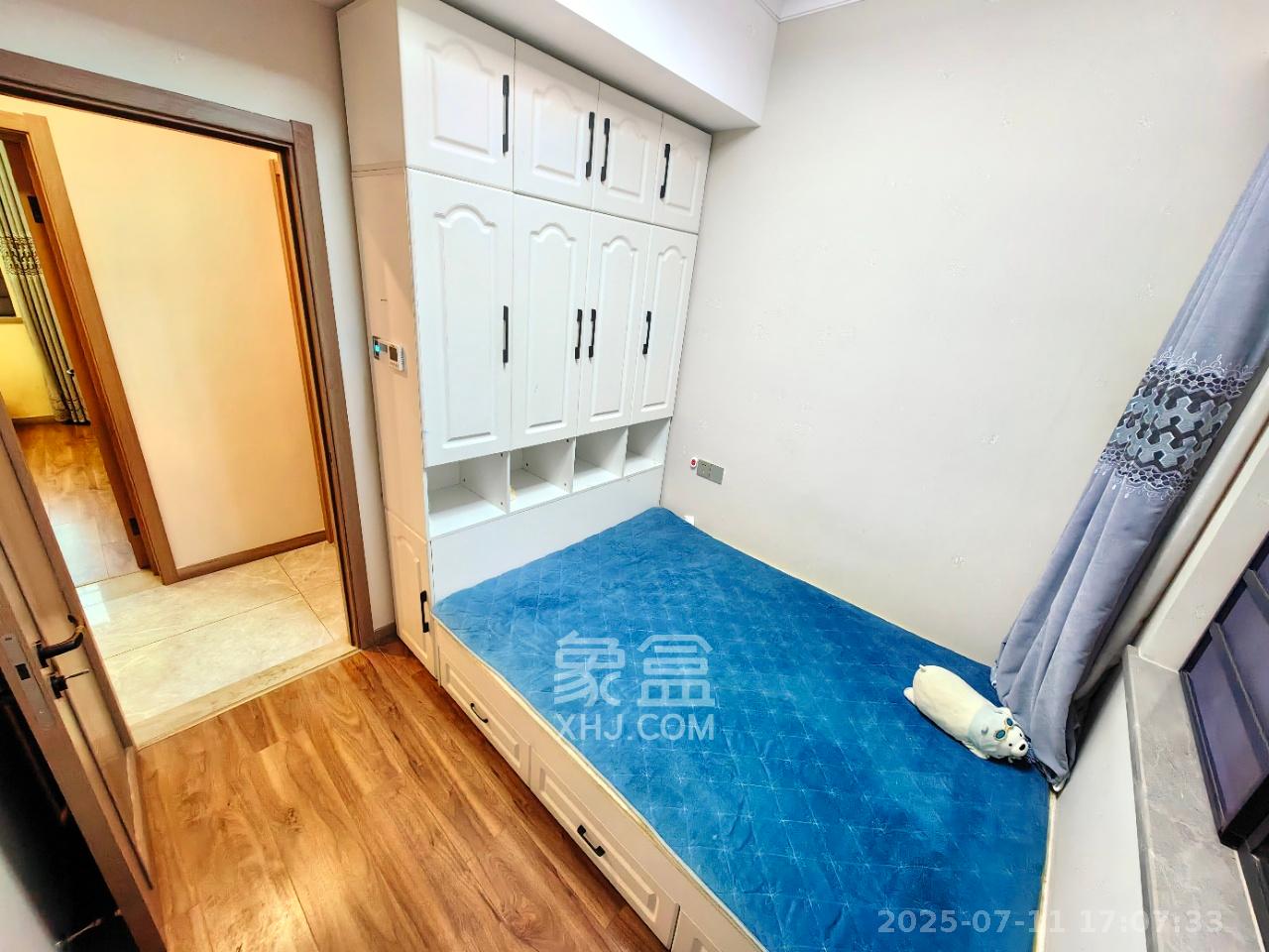 梦想新天地  3室2厅2卫   3100.00元/月室内图