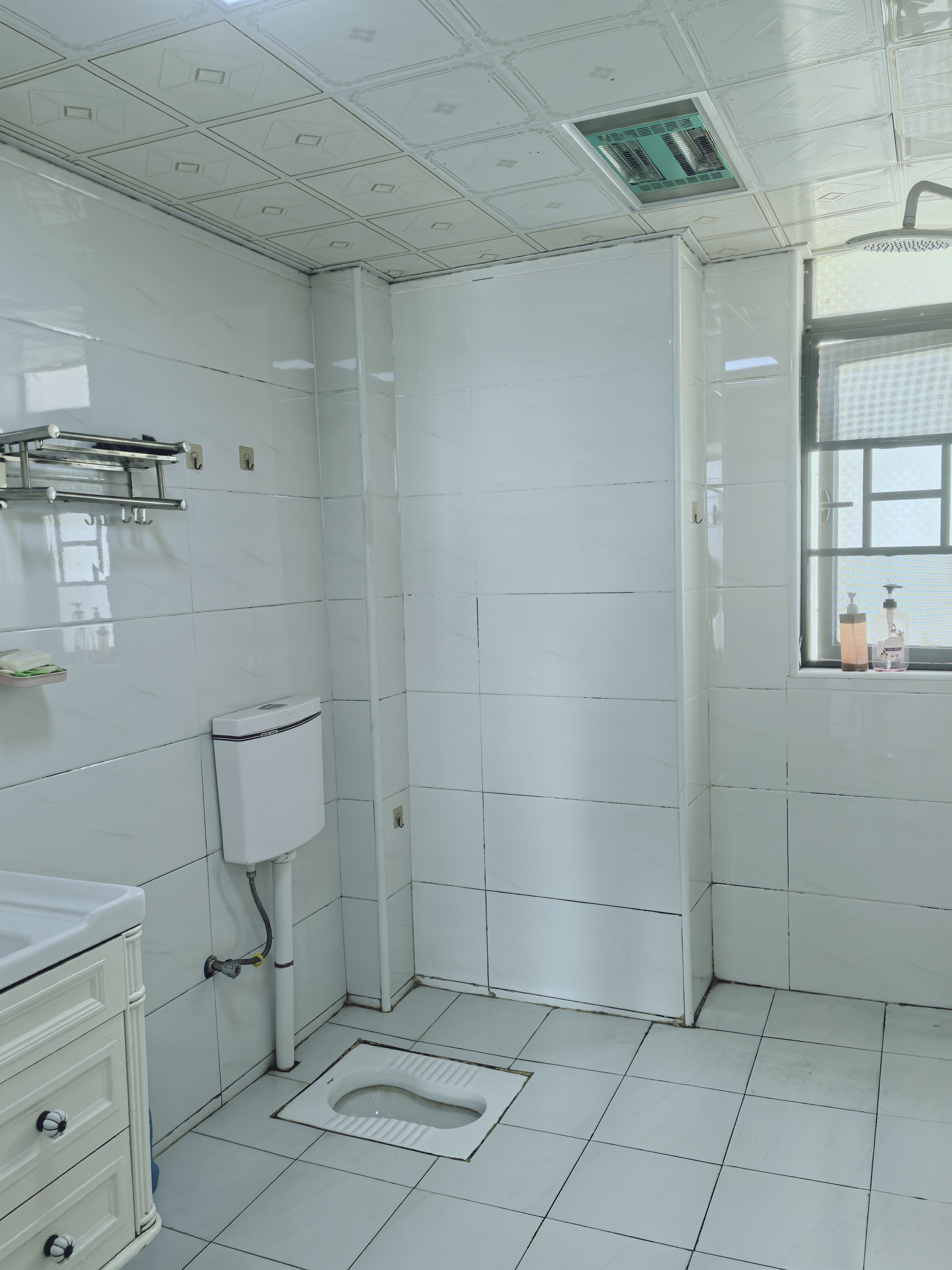 菊苑豪宅 3室2厅2卫 2000.0元/月 菊苑豪宅 3室2厅2卫 2000.0元/月室内图