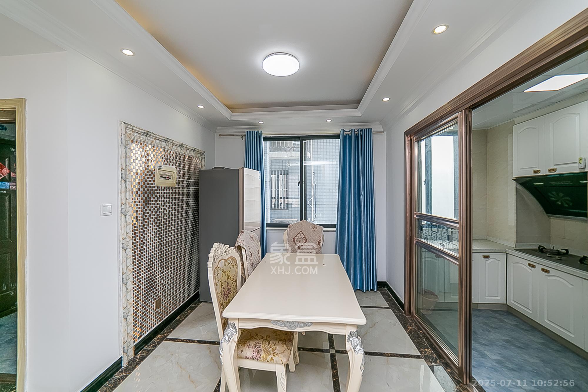 融橙上品  3室2厅1卫    2500.0元/月 融橙上品  3室2厅1卫    2500.0元/月室内图