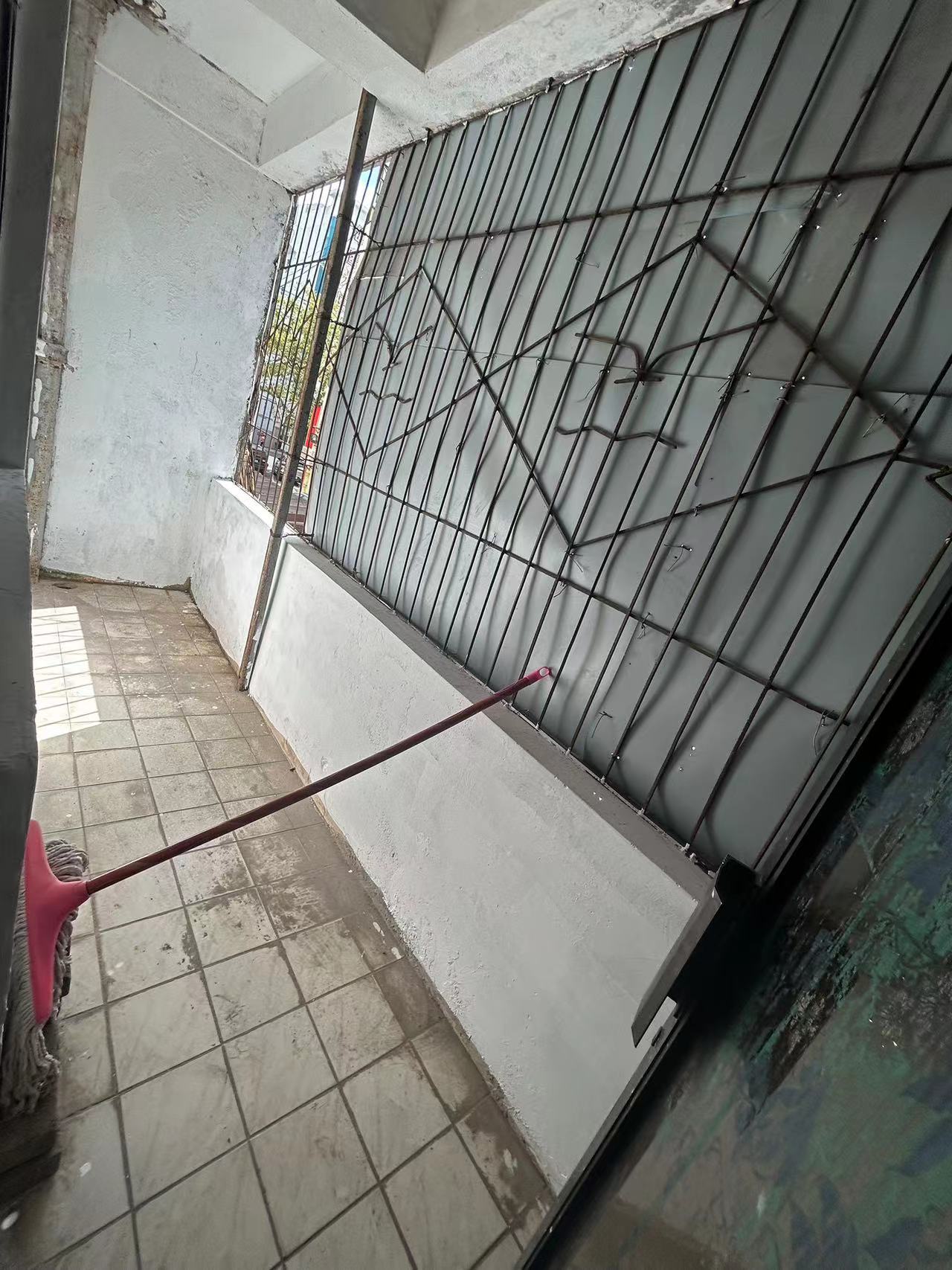 南海大厦(五指山路) 4室2厅1卫 2000.0元/月 南海大厦(五指山路) 4室2厅1卫 2000.0元/月室内图