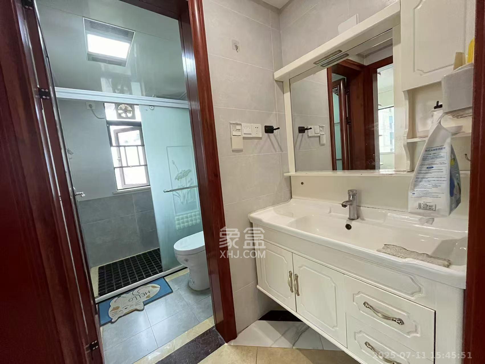 梅溪湖合能璞丽  3室2厅2卫   2500.00元/月室内图
