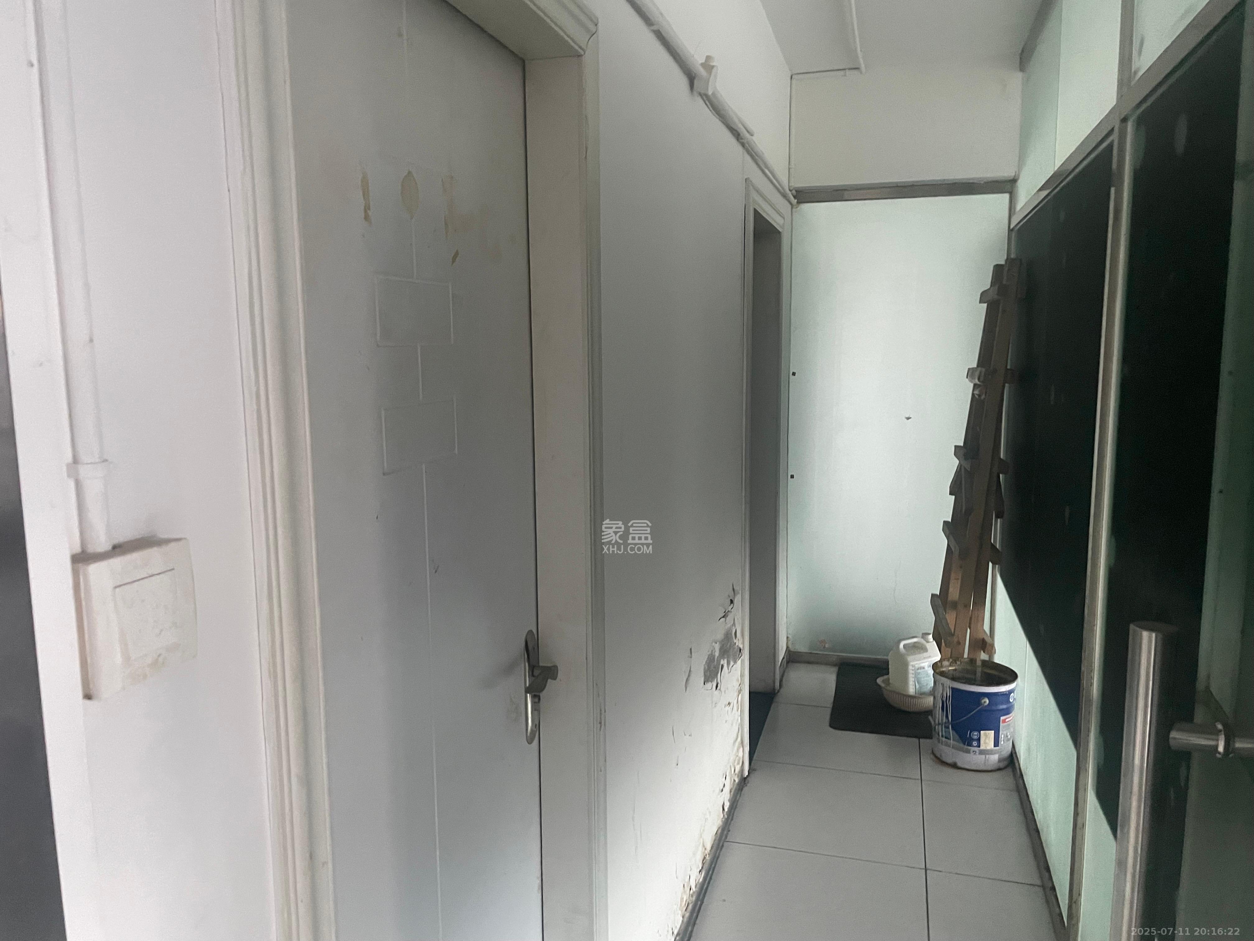 人瑞潇湘国际 1室1厅1卫 16000.0元/月 人瑞潇湘国际 1室1厅1卫 16000.0元/月室内图