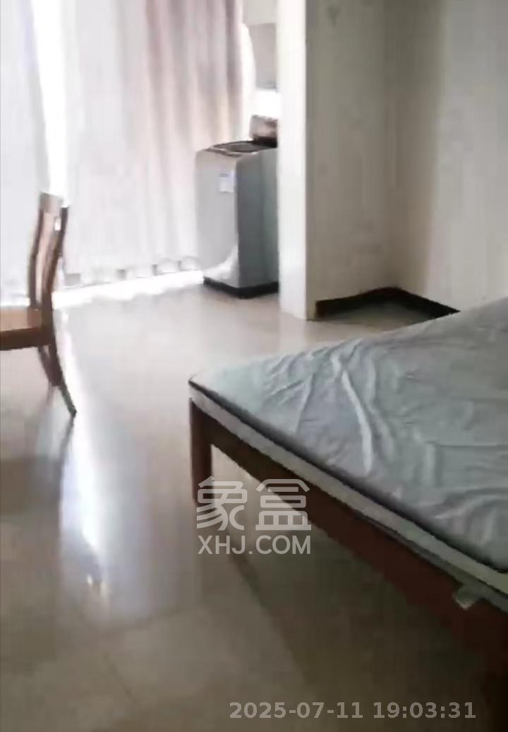 家兴苑  3室1厅1卫    1600.0元/月室内图