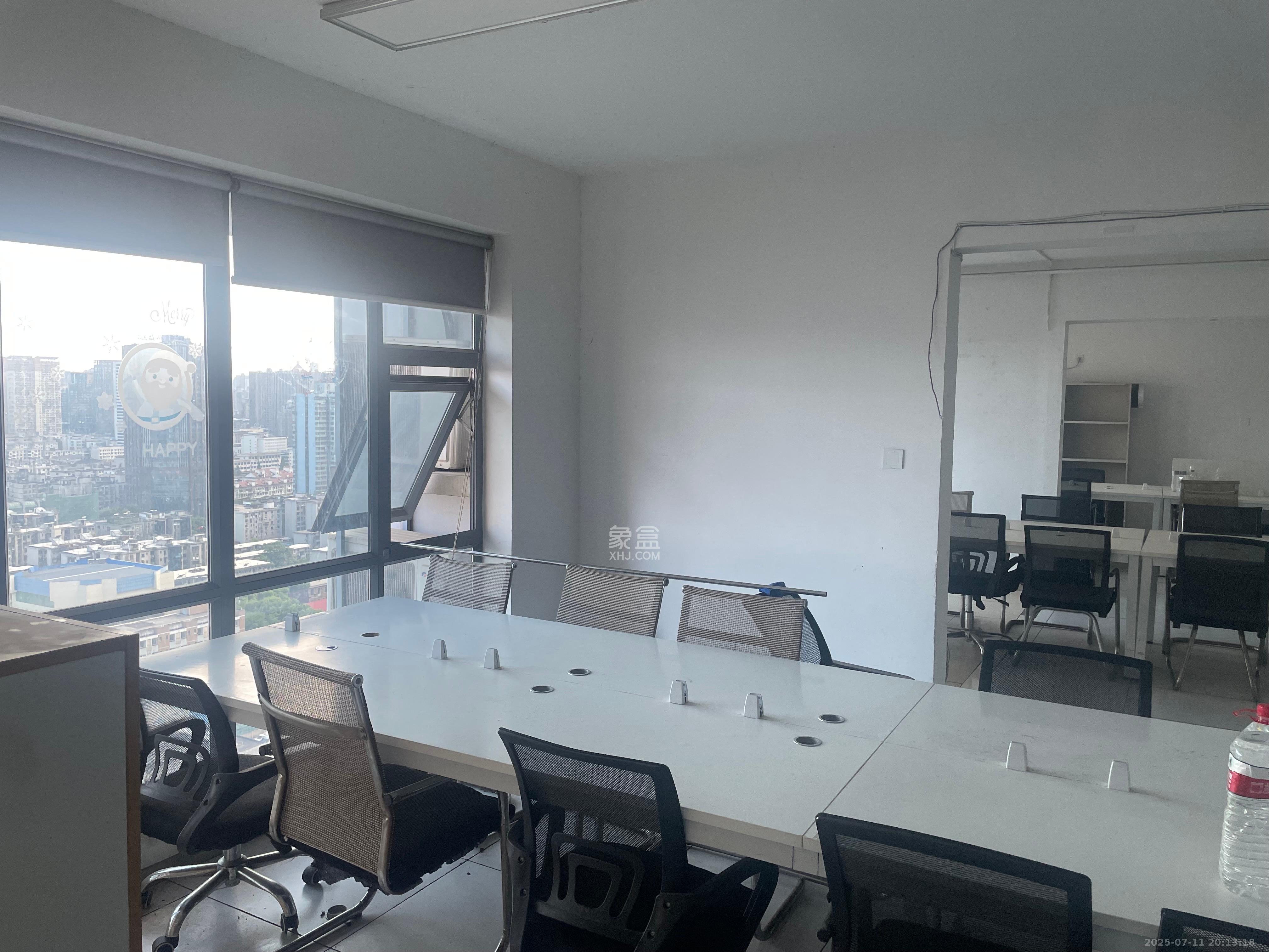 人瑞潇湘国际 2室1厅1卫 16000.0元/月 人瑞潇湘国际 2室1厅1卫 16000.0元/月室内图