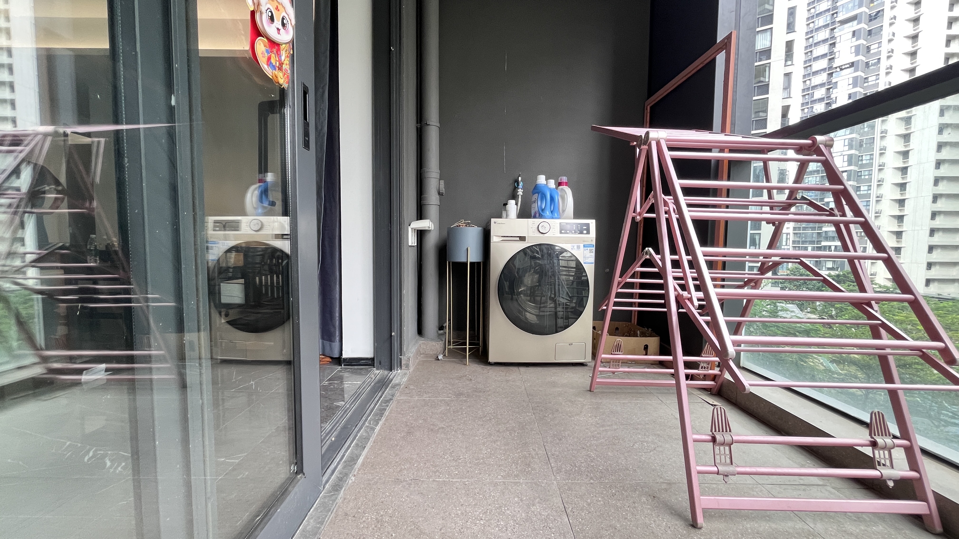 中海汇德里  3室2厅2卫   6000.00元/月室内图