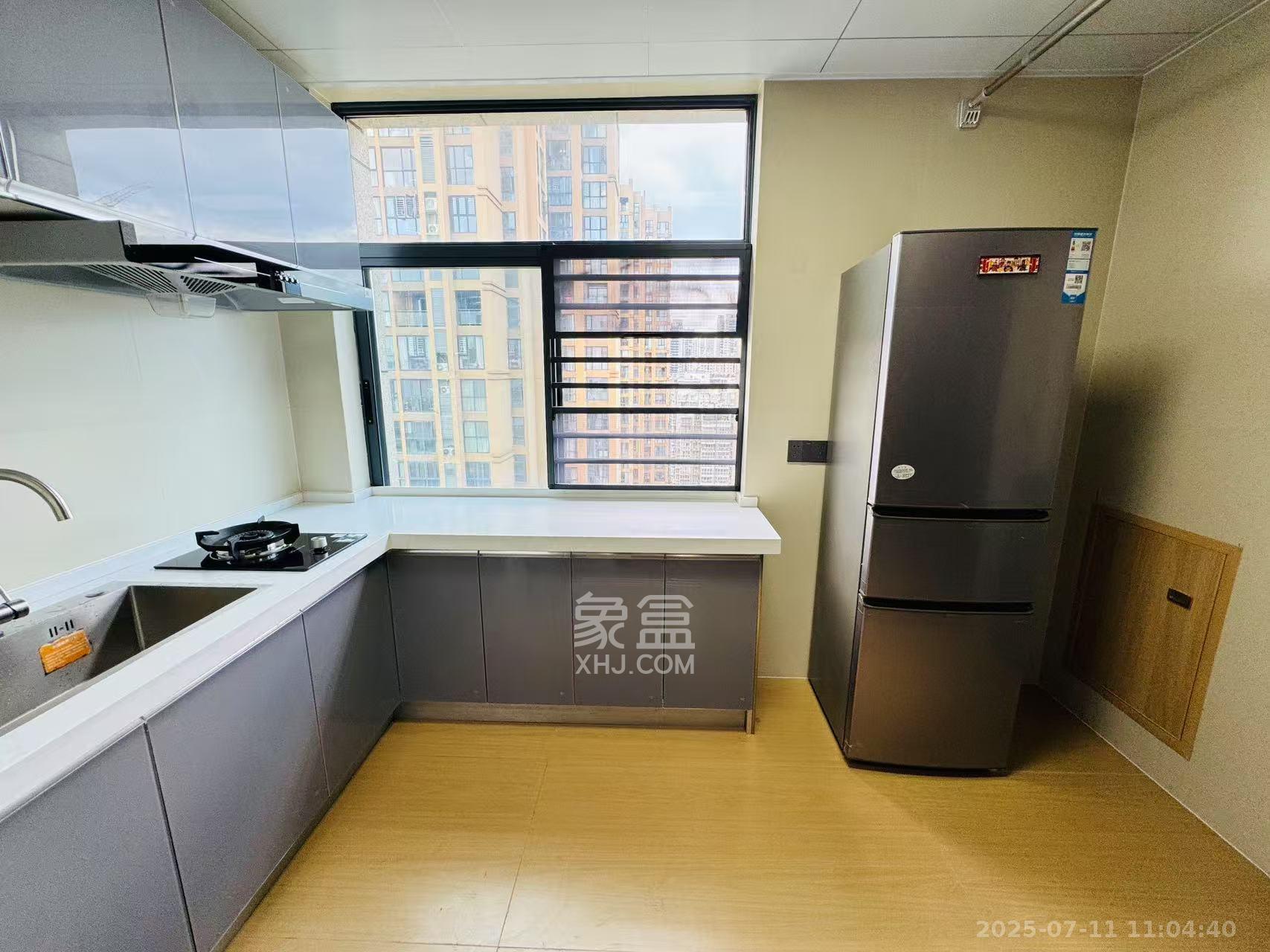 江南华府  1室0厅0卫    1700.0元/月 江南华府  1室0厅0卫    1700.0元/月室内图