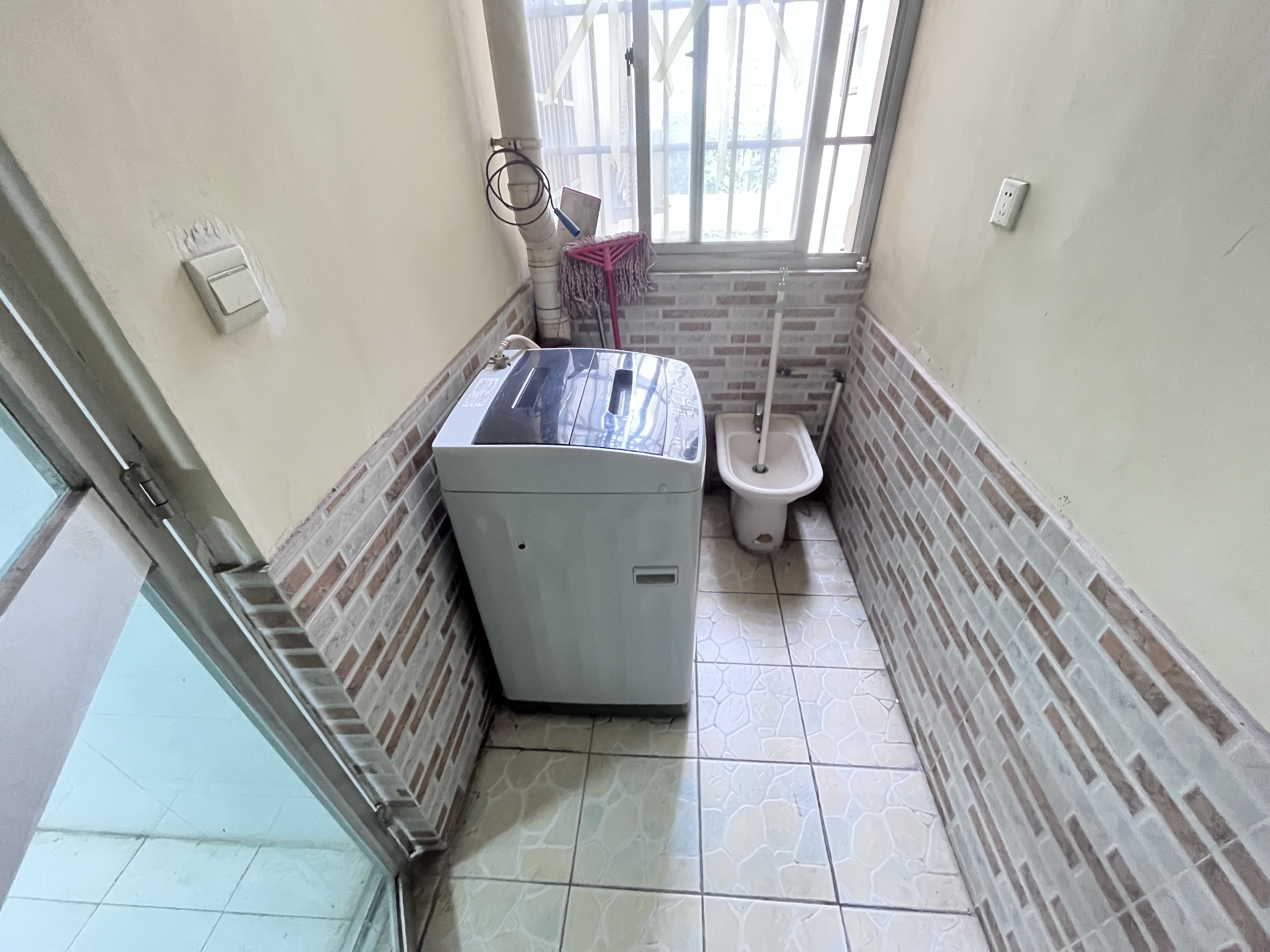 东方文华府 3室2厅2卫 3000.0元/月 东方文华府 3室2厅2卫 3000.0元/月室内图