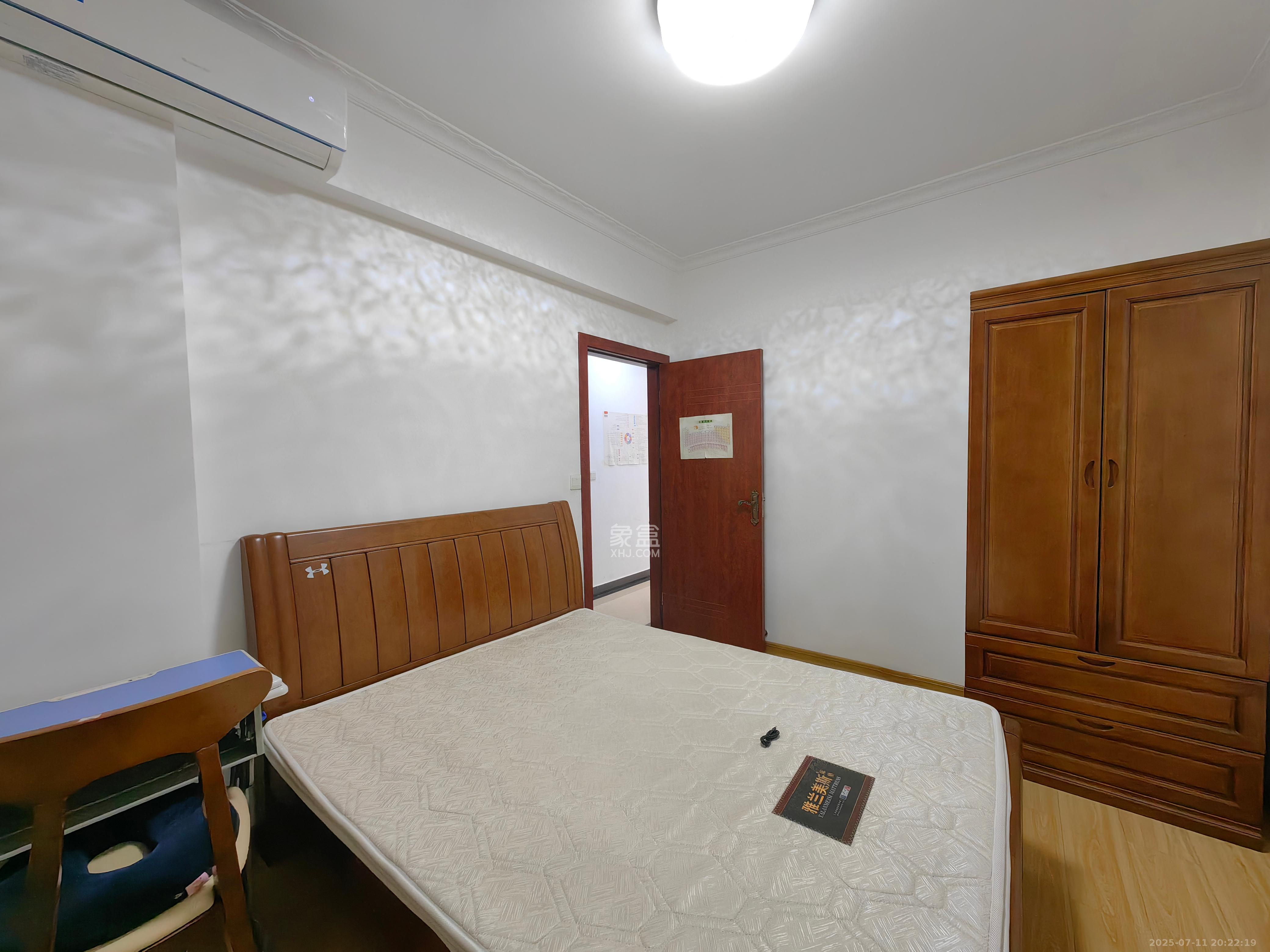 康桥长郡 3室2厅1卫 2000.0元/月 康桥长郡 3室2厅1卫 2000.0元/月室内图