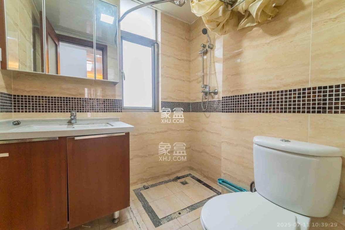 碧桂园威尼斯城 3室2厅2卫 2100.0元/月 碧桂园威尼斯城 3室2厅2卫 2100.0元/月室内图