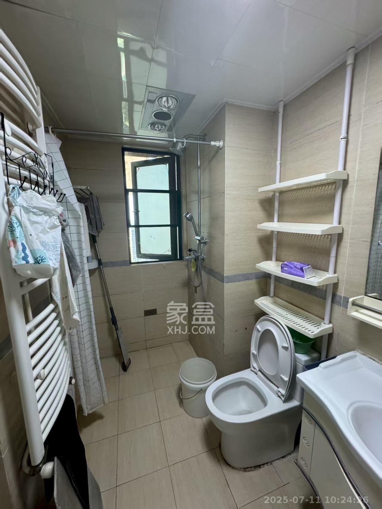 恒大华府  3室2厅1卫   2500.00元/月室内图