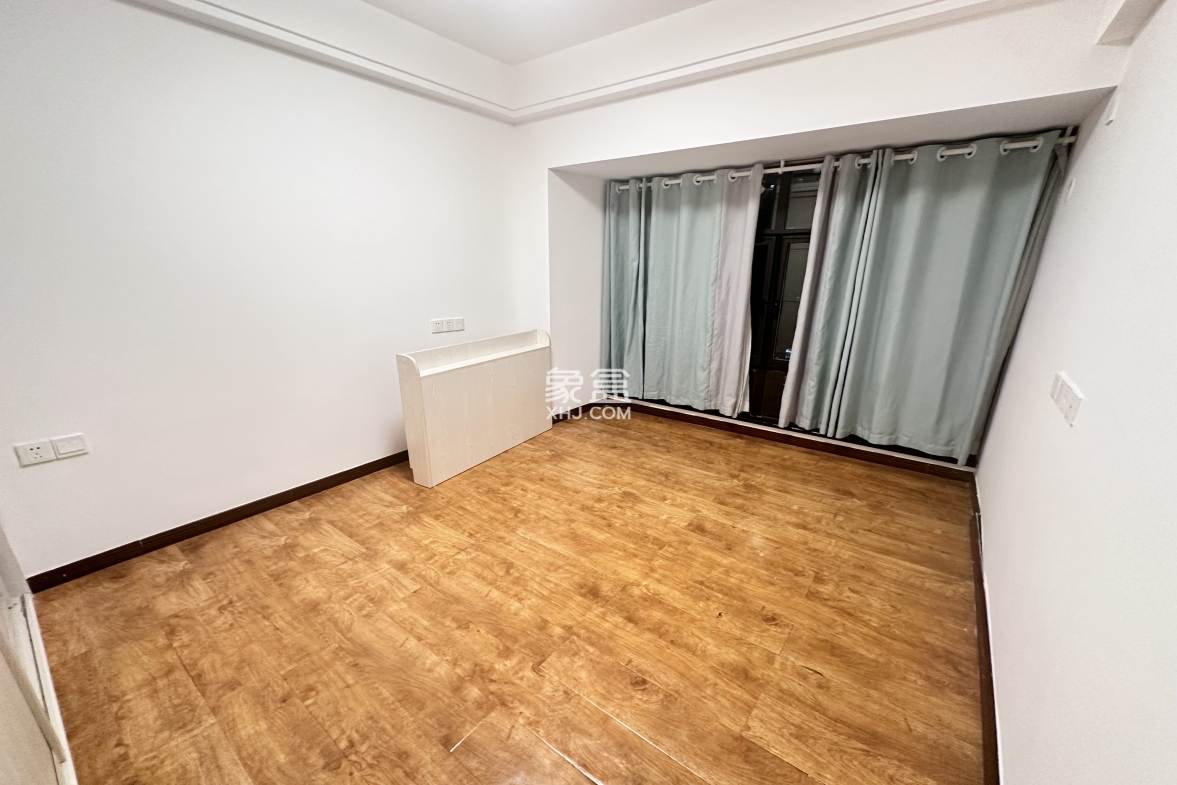 华天城小区 1室0厅0卫 1800.0元/月 华天城小区 1室0厅0卫 1800.0元/月室内图