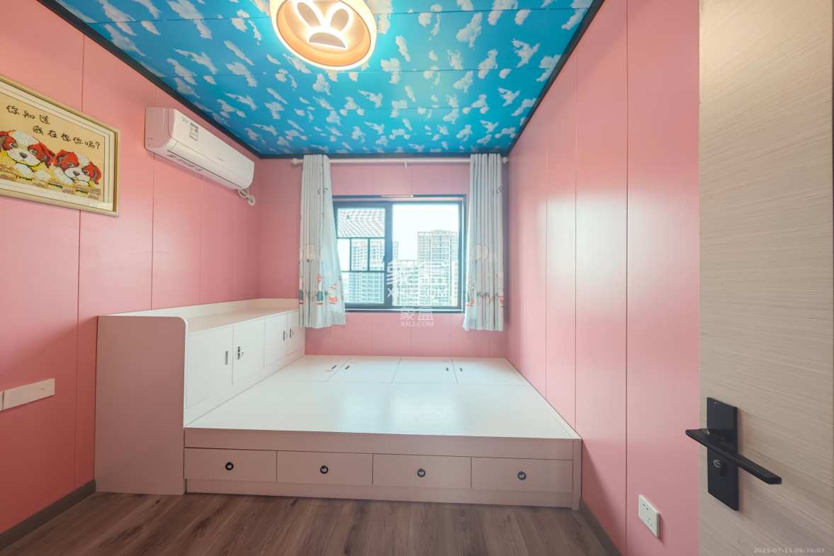 美来美城市广场  4室2厅2卫    2300.0元/月 美来美城市广场  4室2厅2卫    2300.0元/月室内图